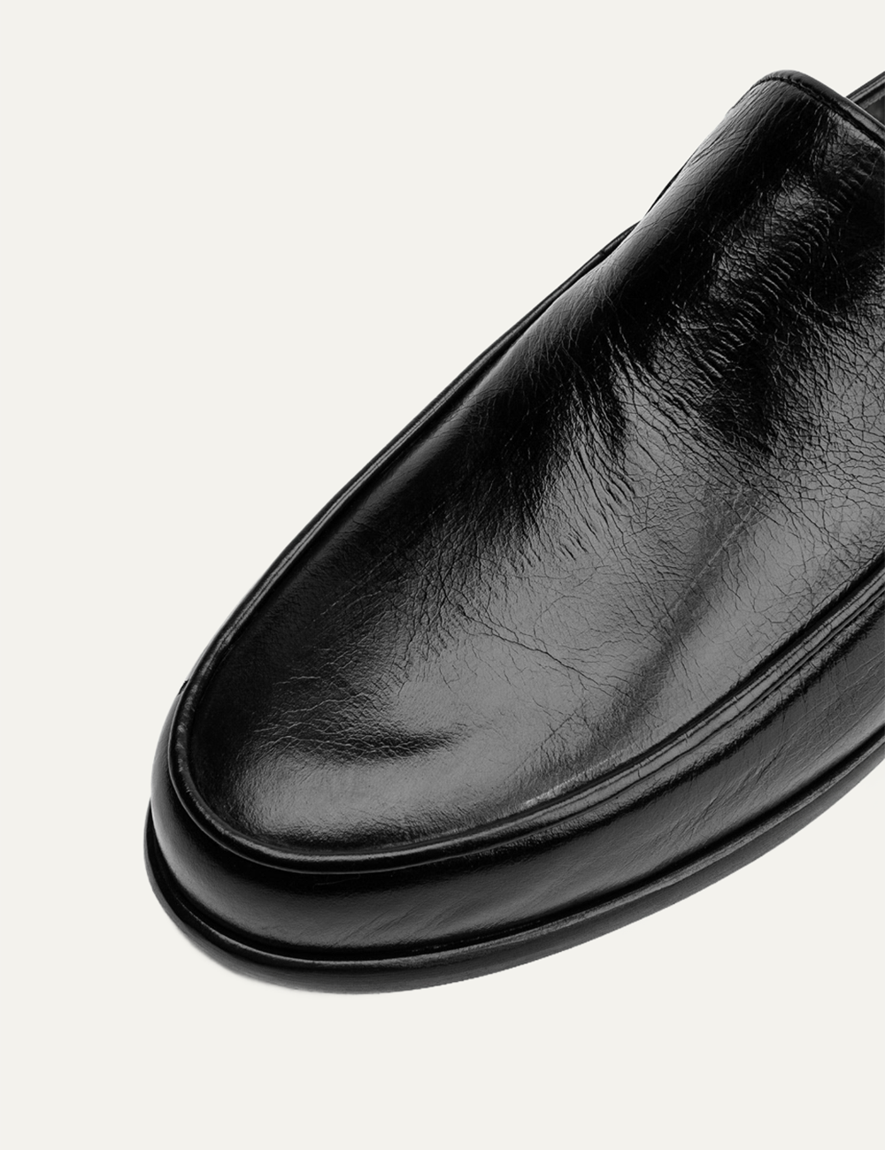 POEVE NIDA LOAFERS BLACK