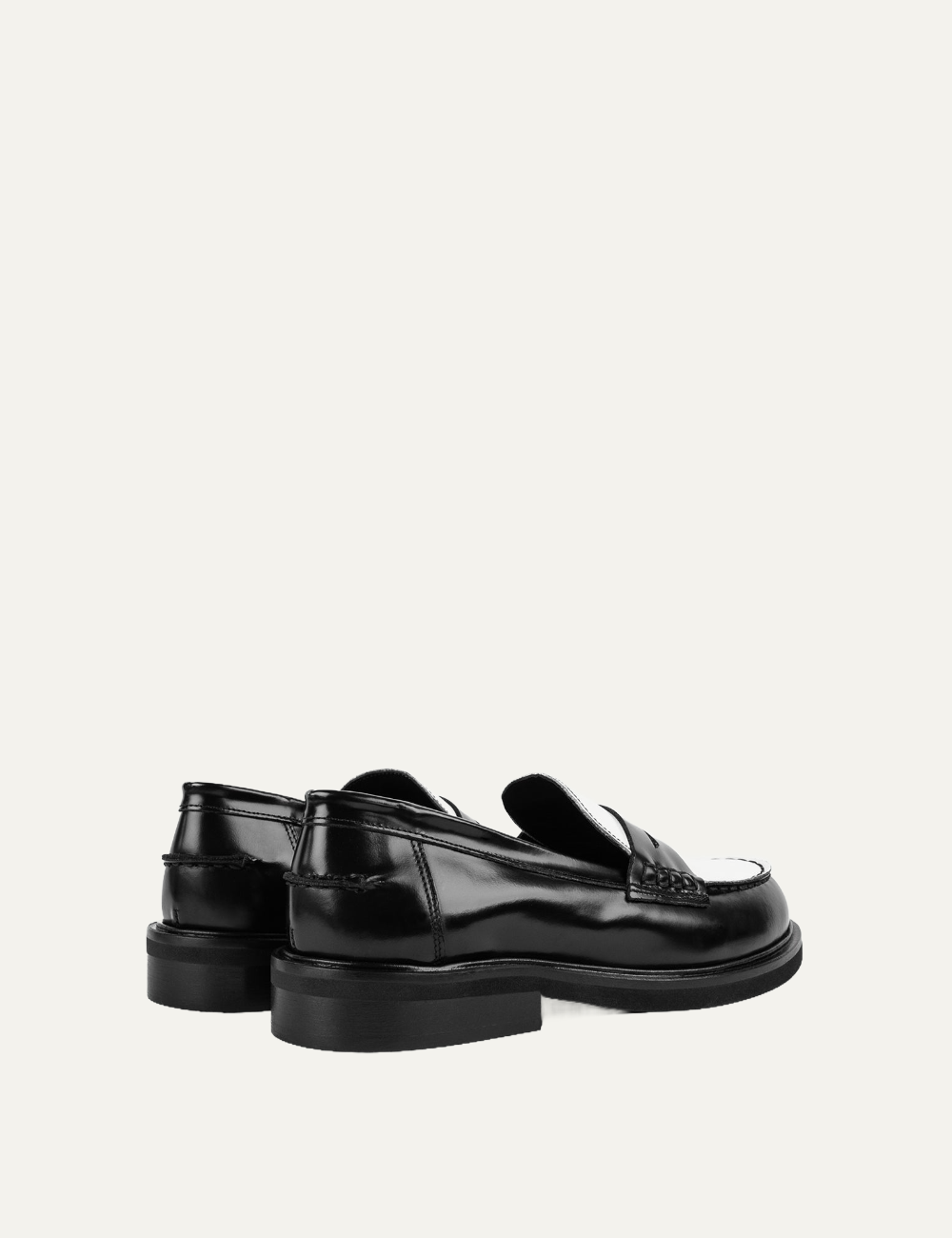 POEVE OLLIE BLACK AND WHITE LOAFERS