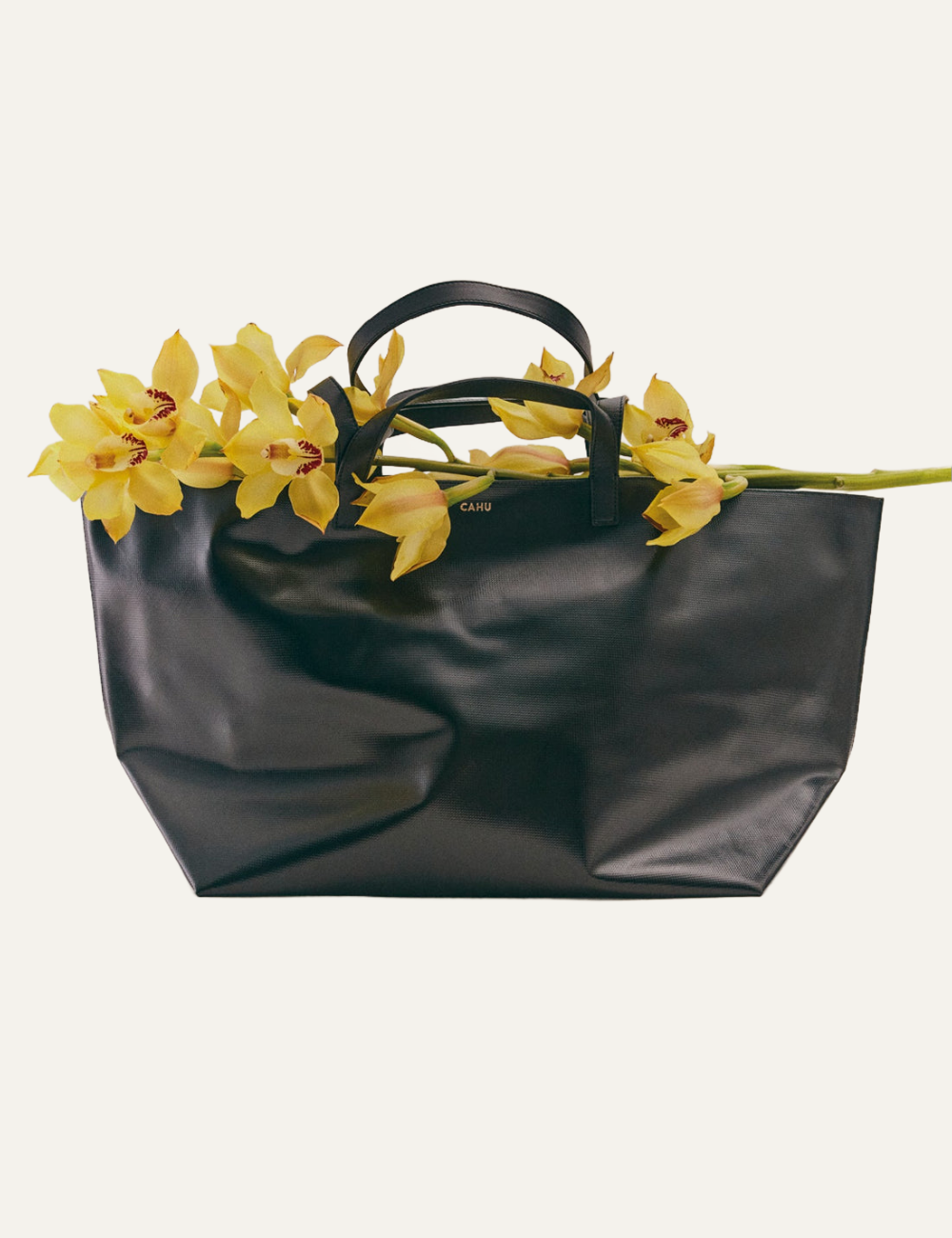 CAHU PRATIQUE ZIPPE MEDIUM BLACK