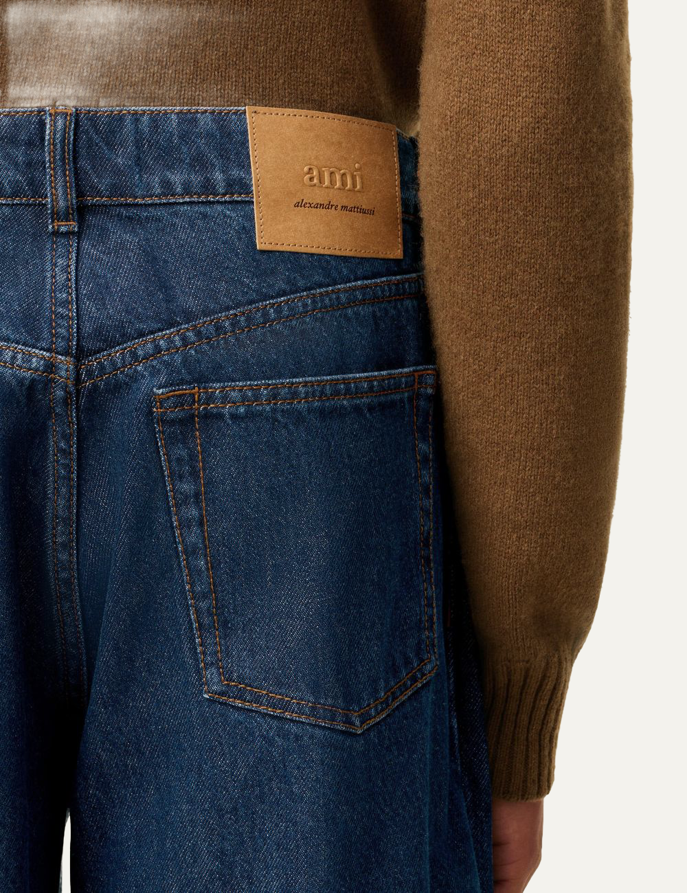 AMI LARGE FIT JEANS