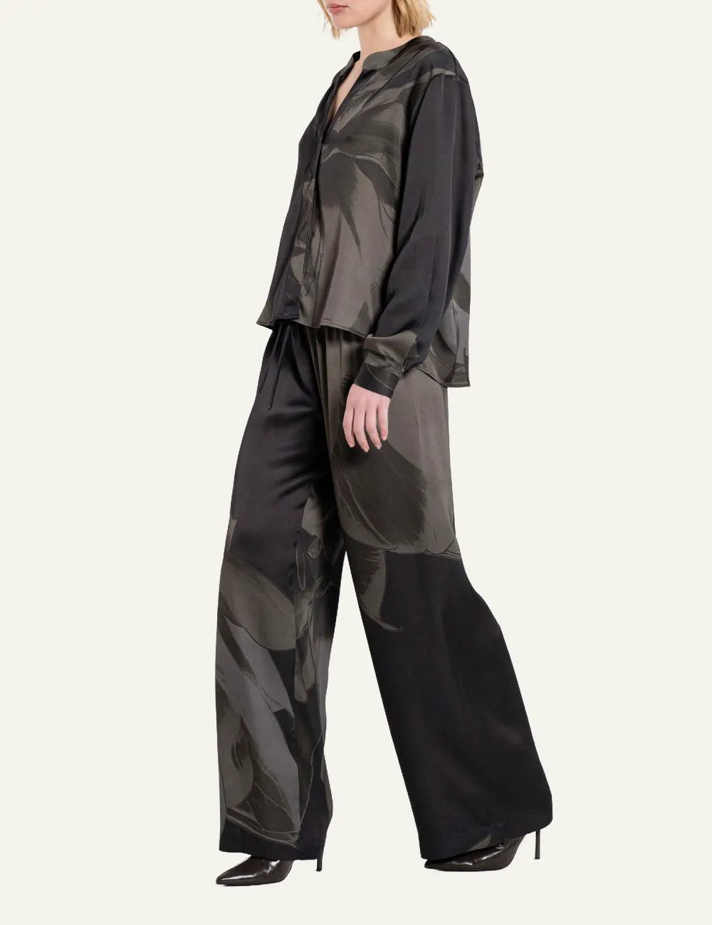 Philosophy off-black cropped satin shirt with subtle floral print, V-neckline and long sleeves full body view on model