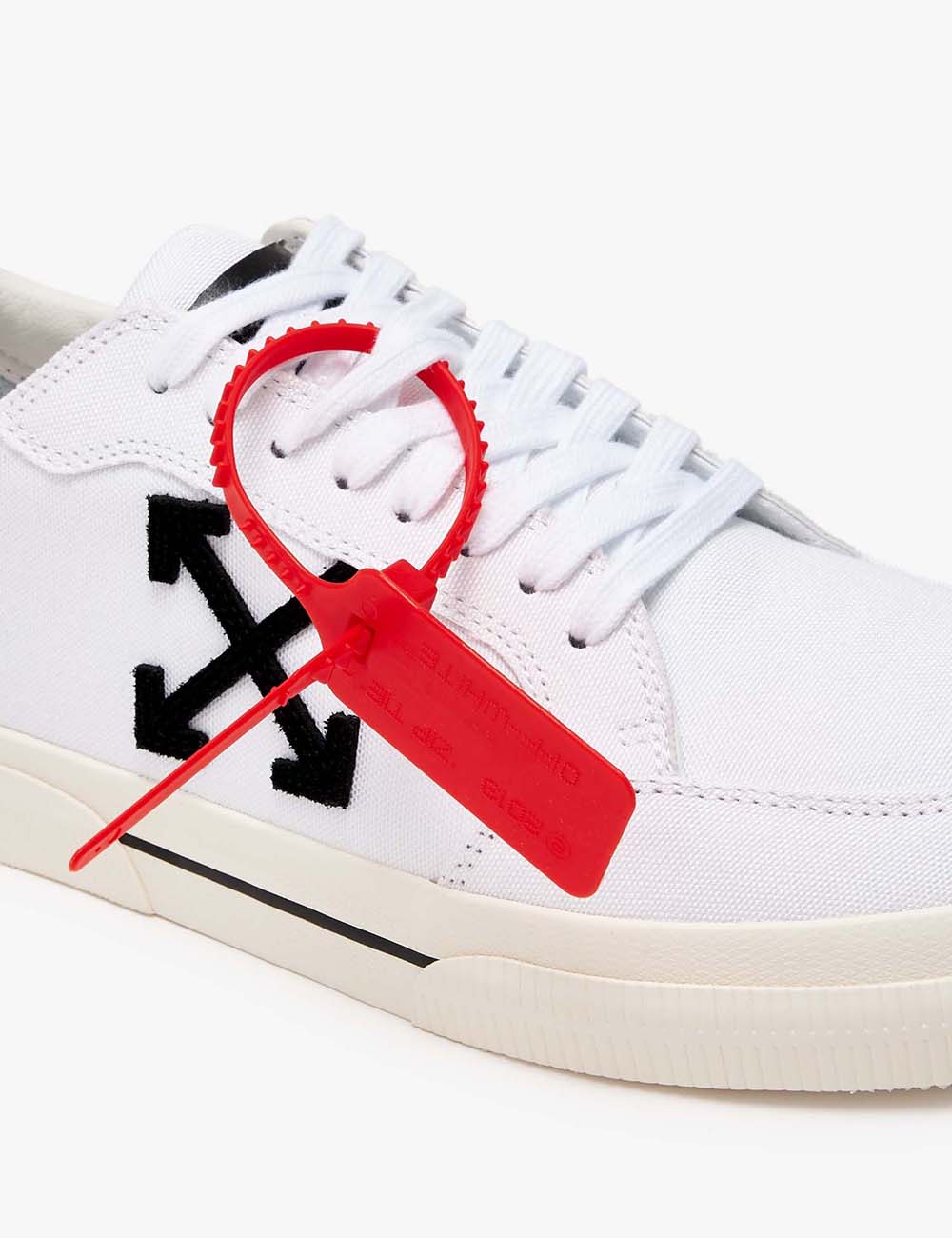 OFF WHITE VULC LOW WHITE BLACK