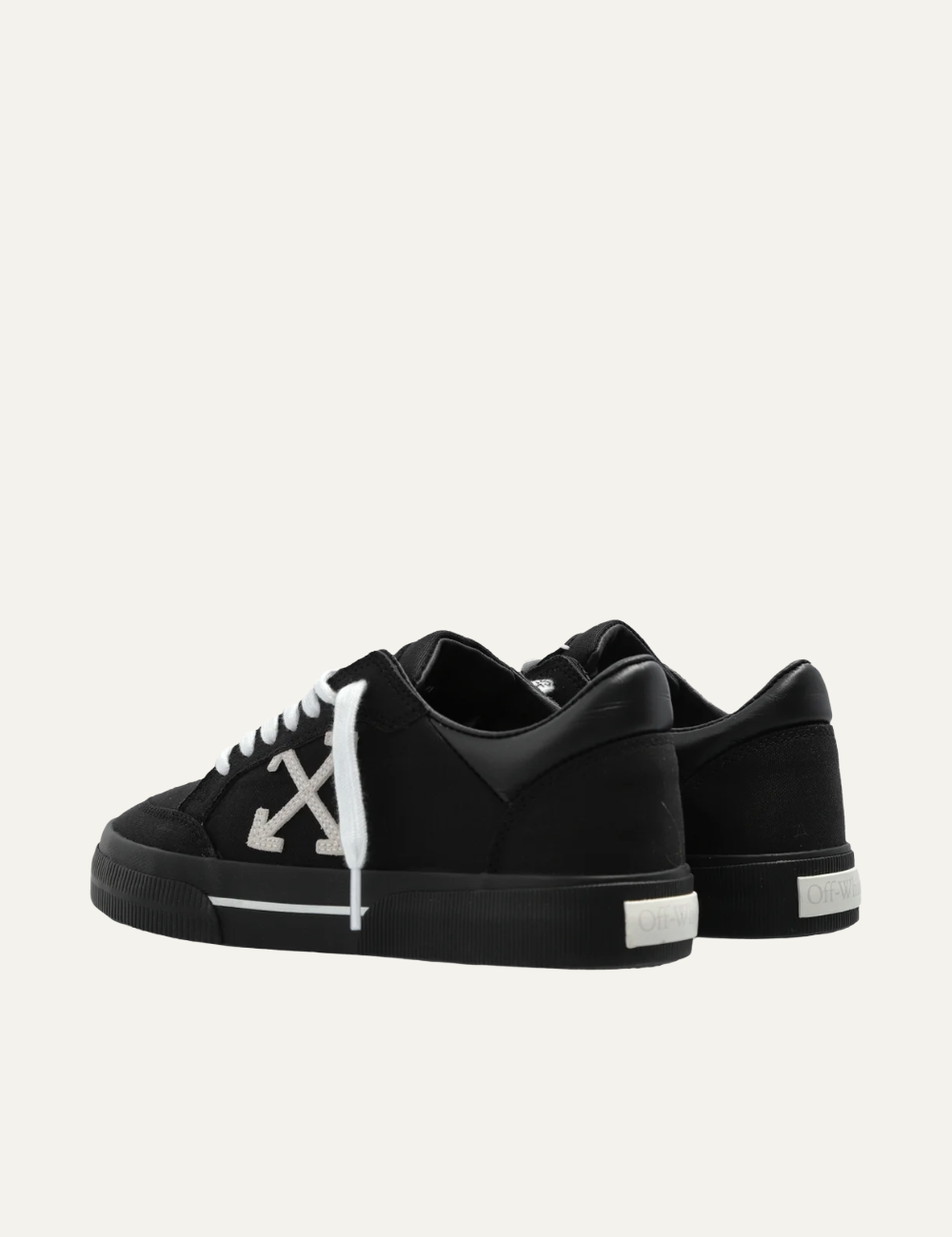OFF WHITE VULC LOW BLACK