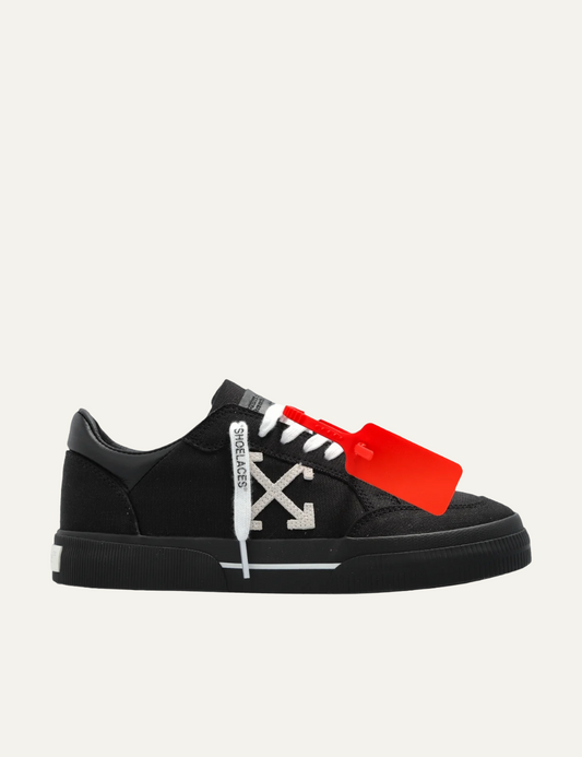 OFF WHITE VULC LOW BLACK/WHITE