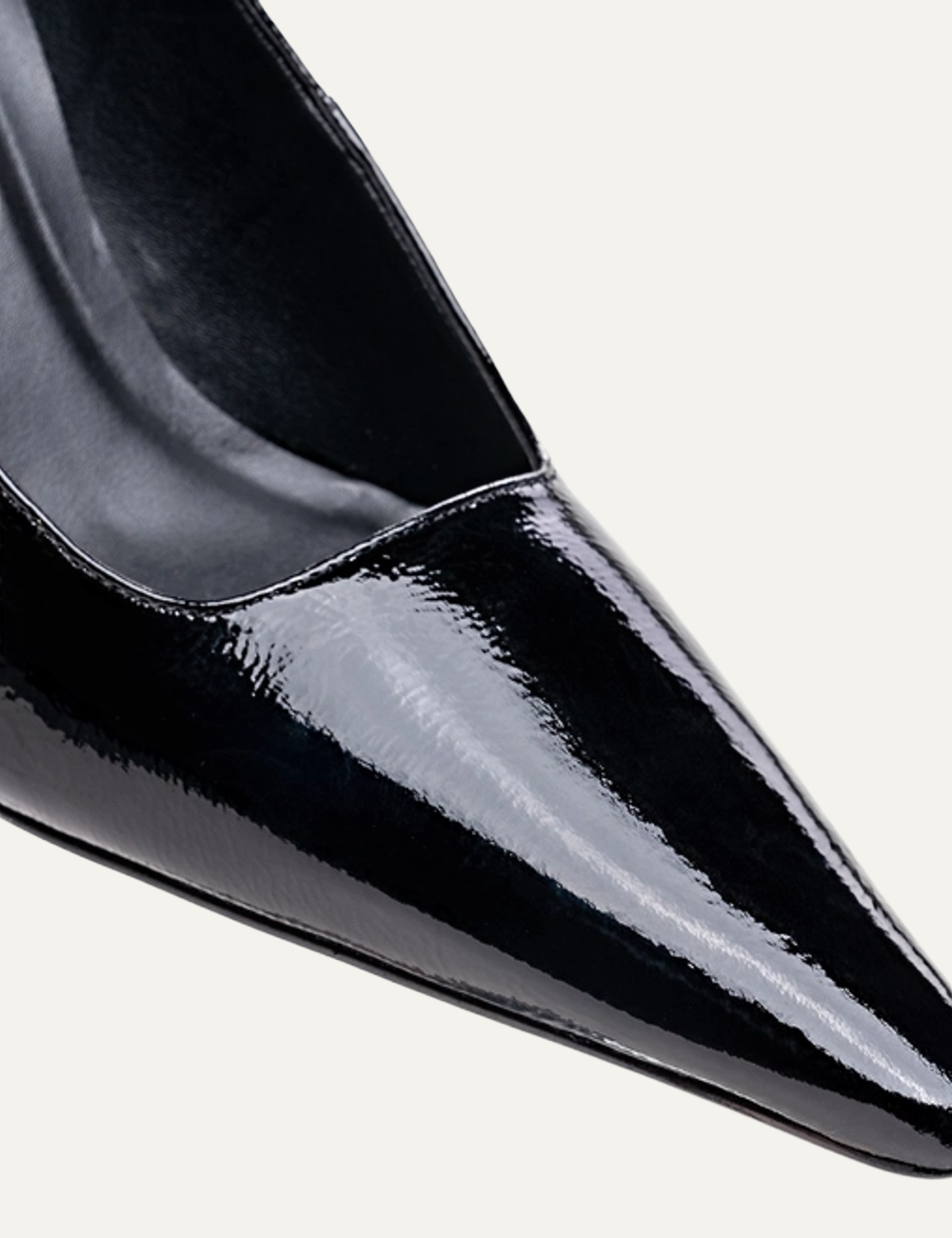 CARRANO BLACK VERNIZ LEATHER GOLD HEELS