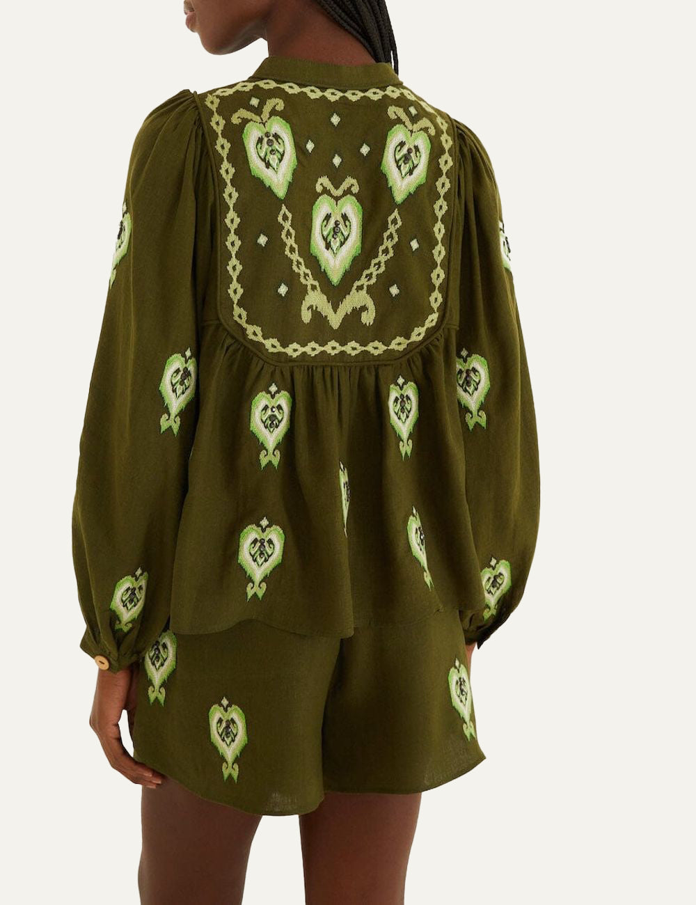 Πίσω όψη FARM Rio green heart embroidery shorts relaxed fit