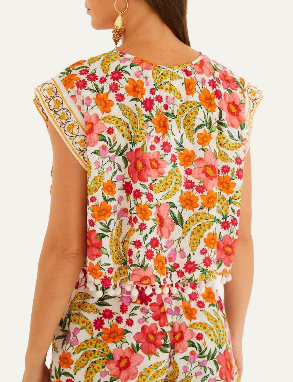 FARM Rio floral romper back view, all-over floral pattern και ελαστική μέση για άνεση