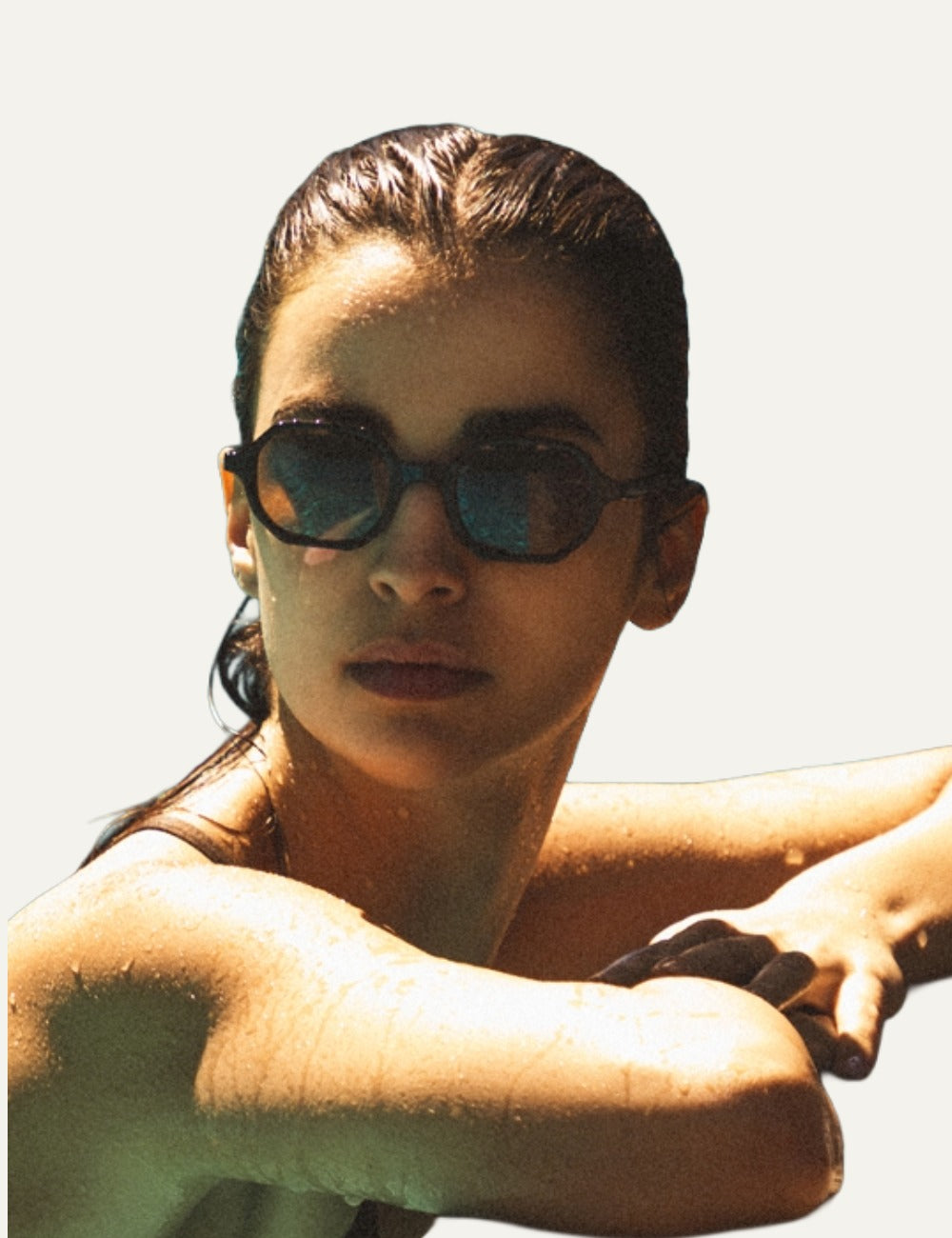 LGR Zanzibar sunglasses black frame yellow gradient lenses front model view