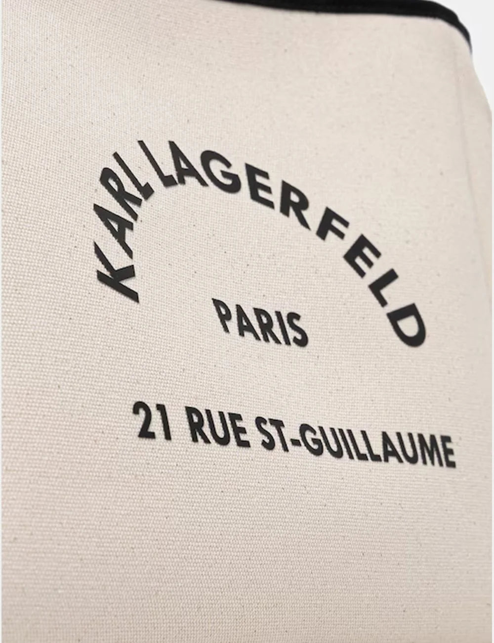 Λεπτομέρεια λογοτύπου Karl Lagerfeld Paris 21 Rue St-Guillaume σε canvas tote