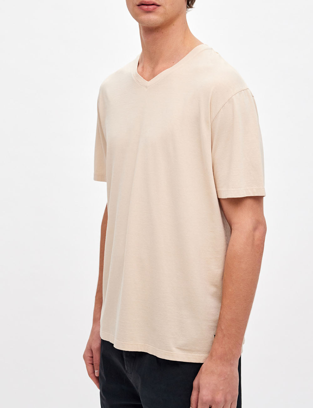 DIRTY LAUNDRY V-Neck T-Shirt DIRTY LAUNDRY