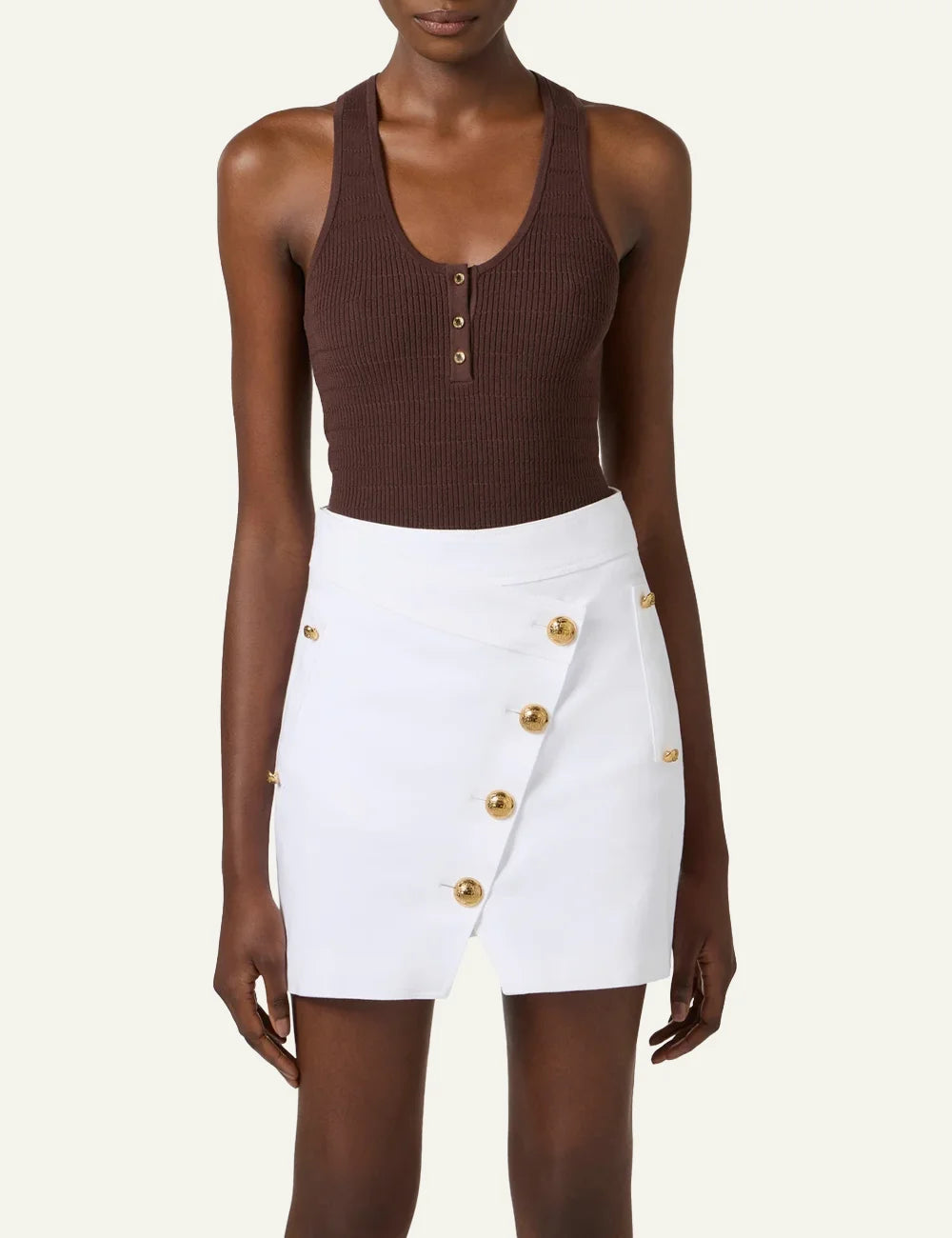 Elisabetta Franchi cacao sleeveless knit top με micro-braided texture και signature gold button details.