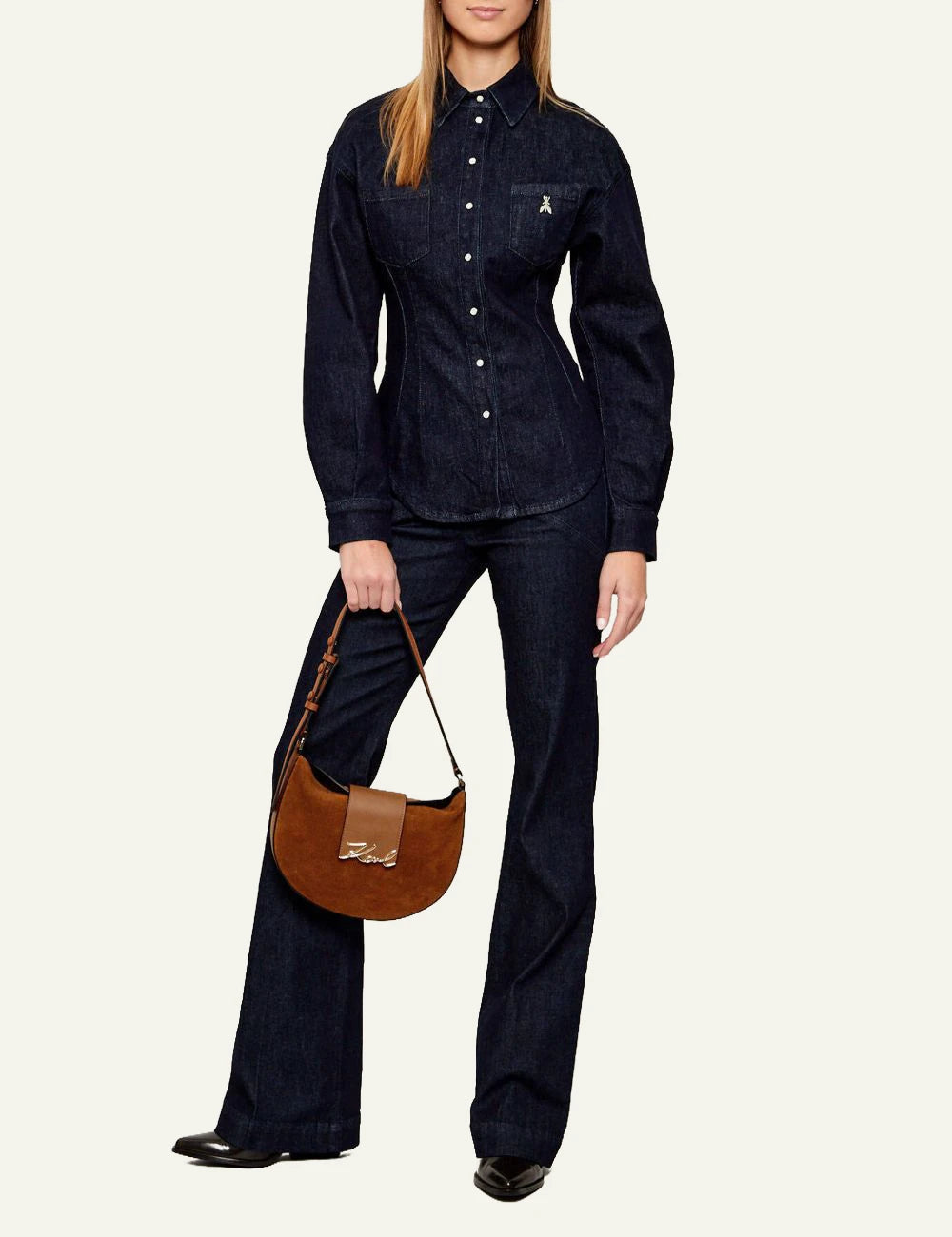 Karl Lagerfeld Shoulder Bag dark tan On Model