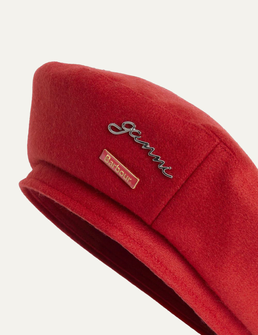 Barbour GANNI beret κόκκινο από 100% wool side view fashion accessory
