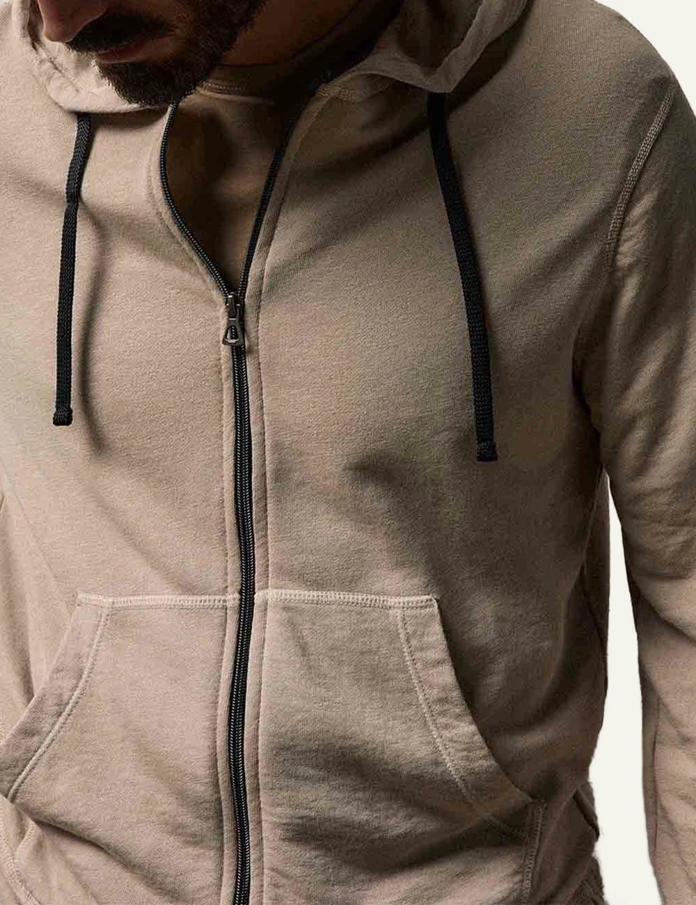 James Perse ανδρική stone zip hoodie casual lifestyle look close up