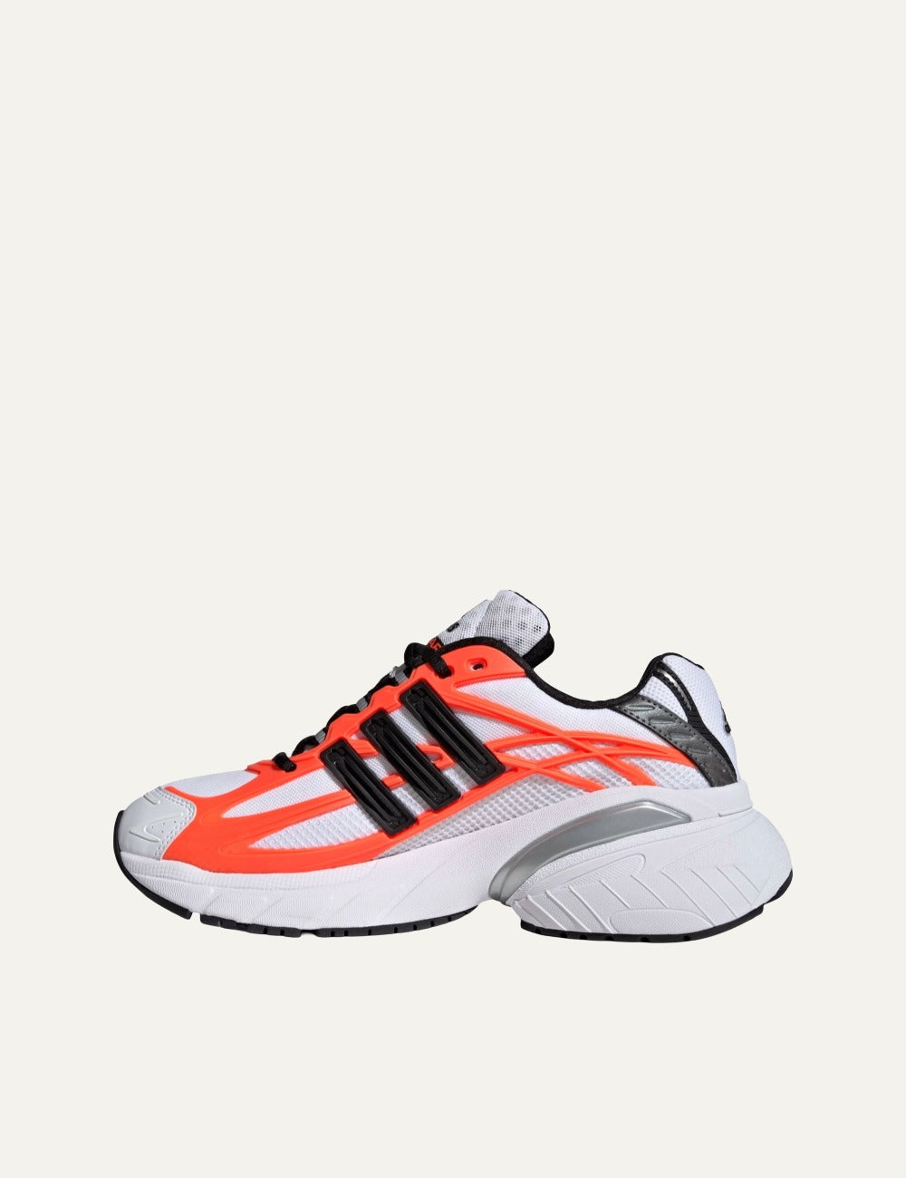 Adidas Adistar XLG 2.0 sneakers side profile με retro running design και rubber sole