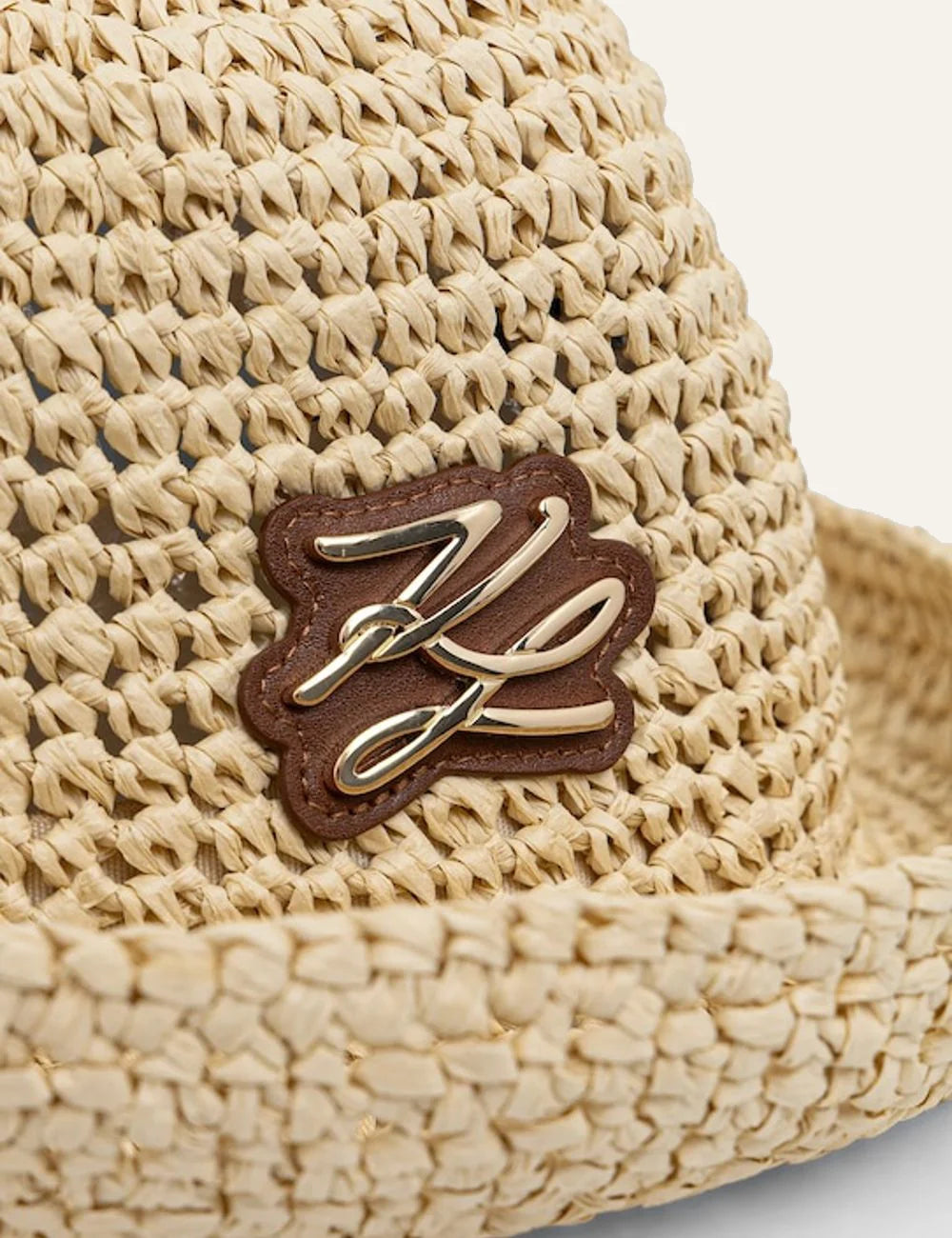 Karl Lagerfeld ψάθινο καπέλο raffia natural με κοντό γείσο και KL logo μπροστά
