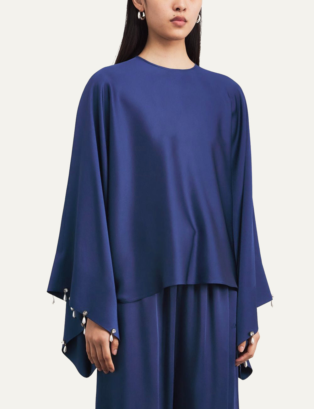 Γυναικεία Stella McCartney satin blouse μπλε απόχρωση front on model