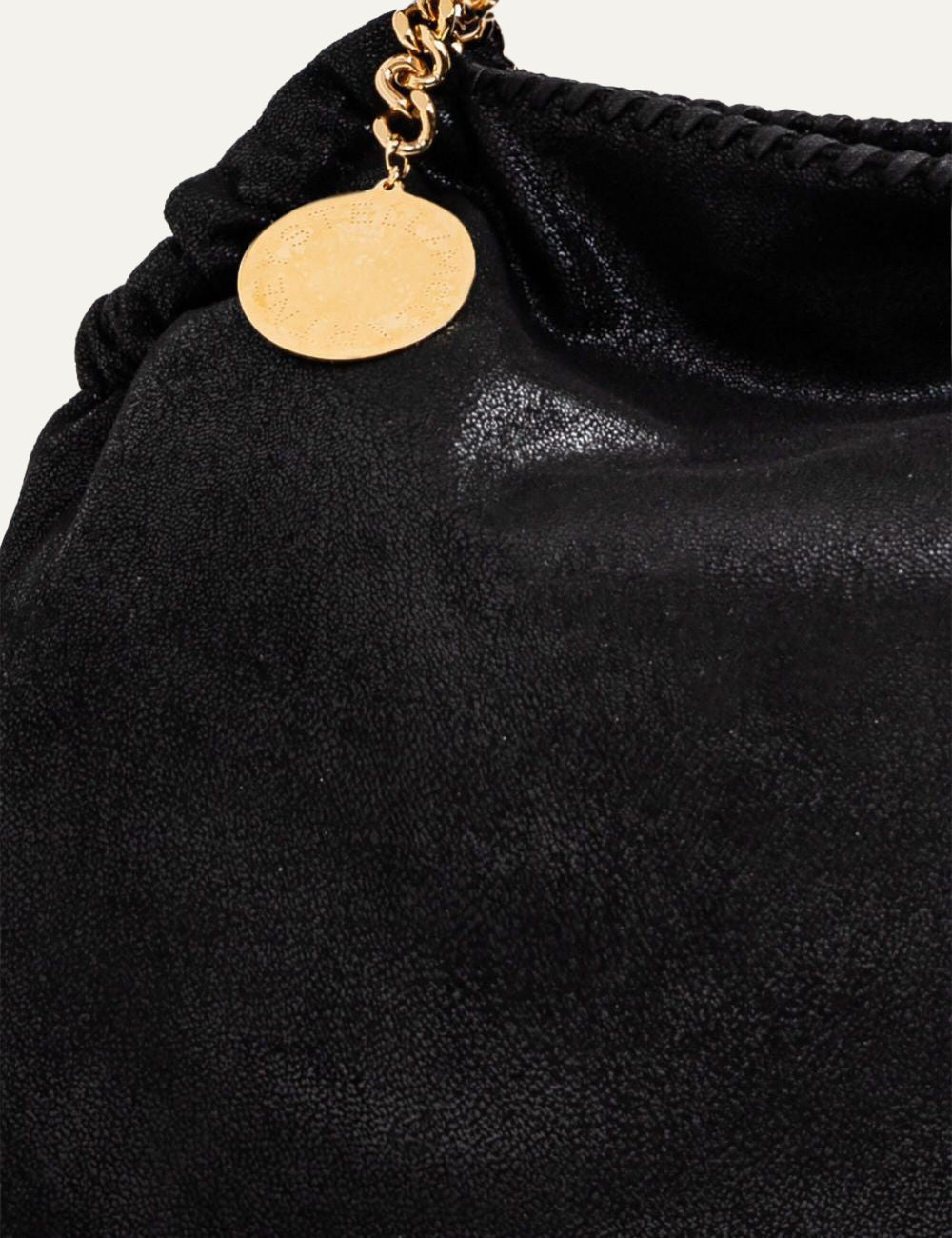 Stella McCartney Falabella medium drawstring bag black vegan leather με gold chain detail