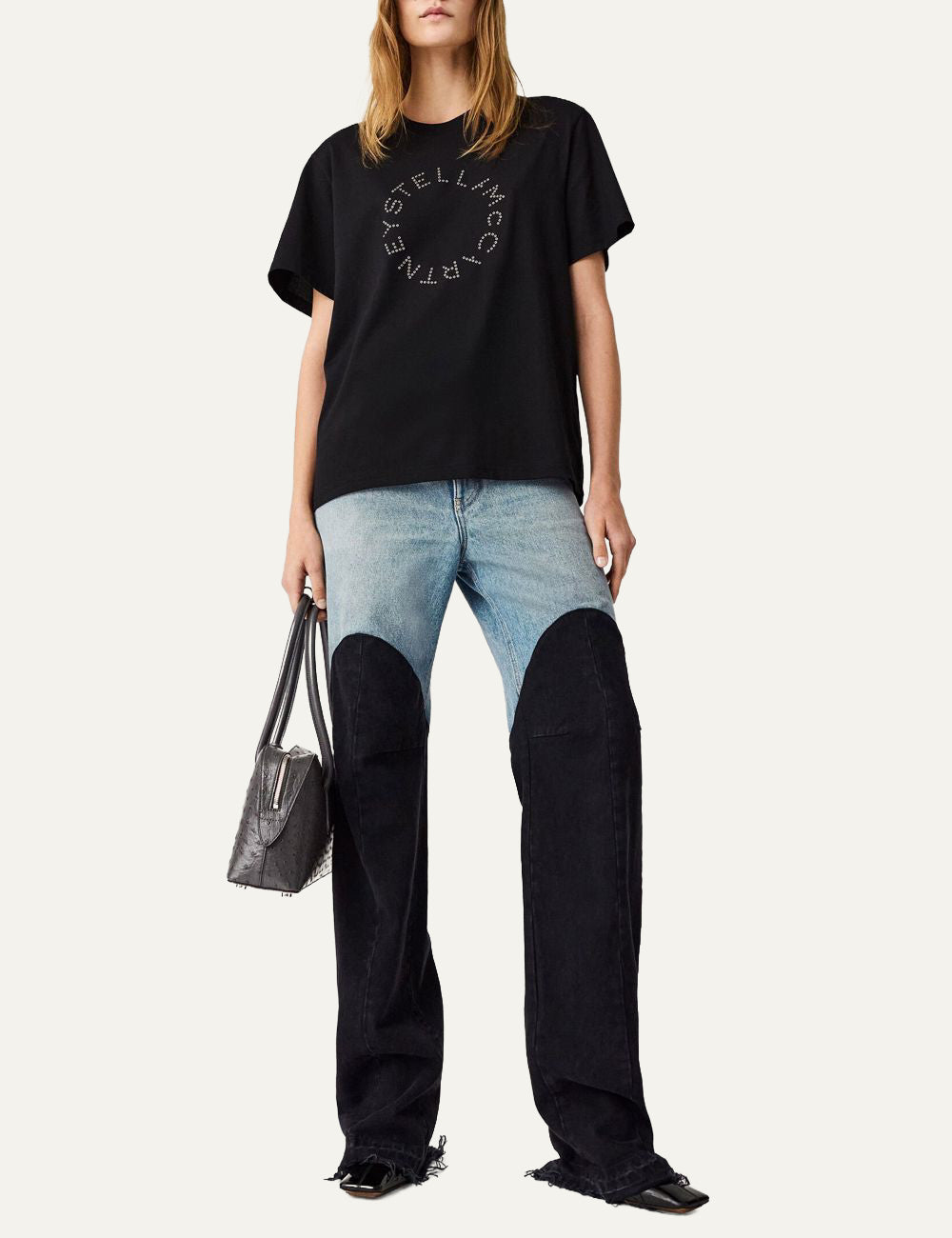 Stella McCartney logo circle t-shirt black full body model look