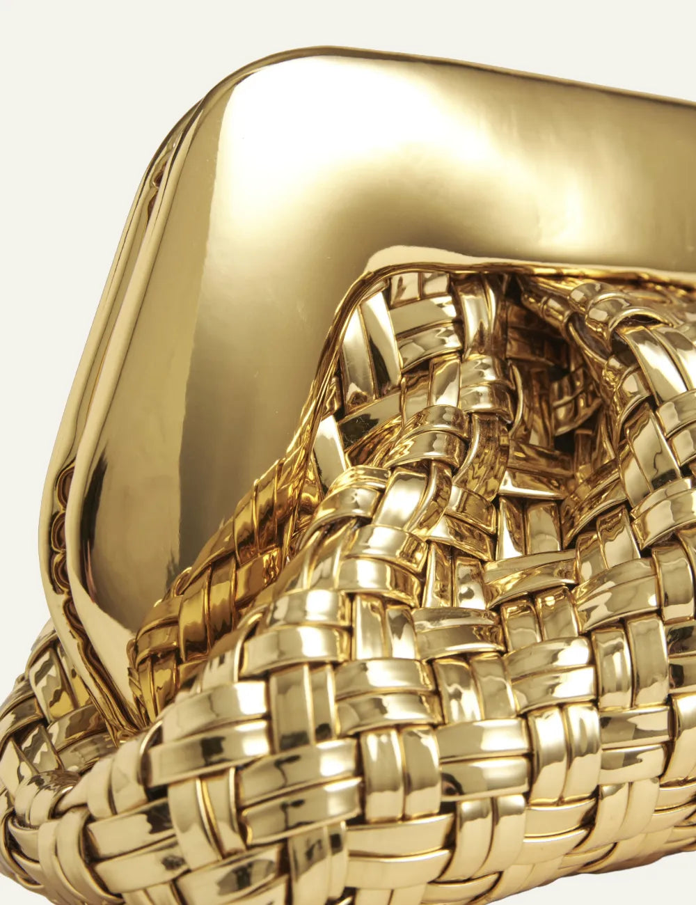 THEMOIRe GEA MICRO WEAVED LAMINATED GOLD