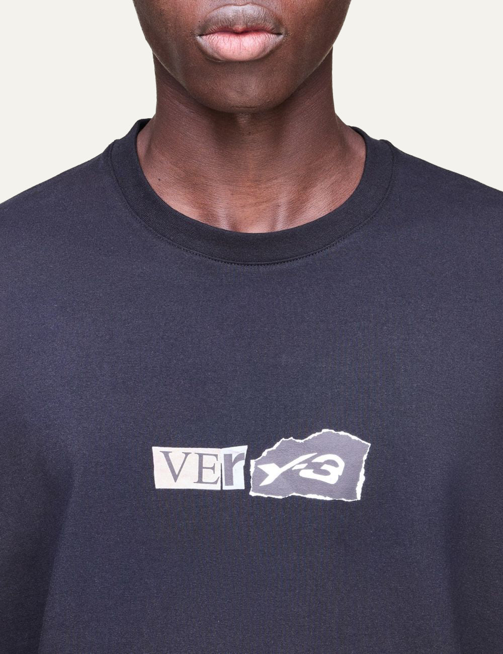 Y-3 t-shirt detail graphic logo chest