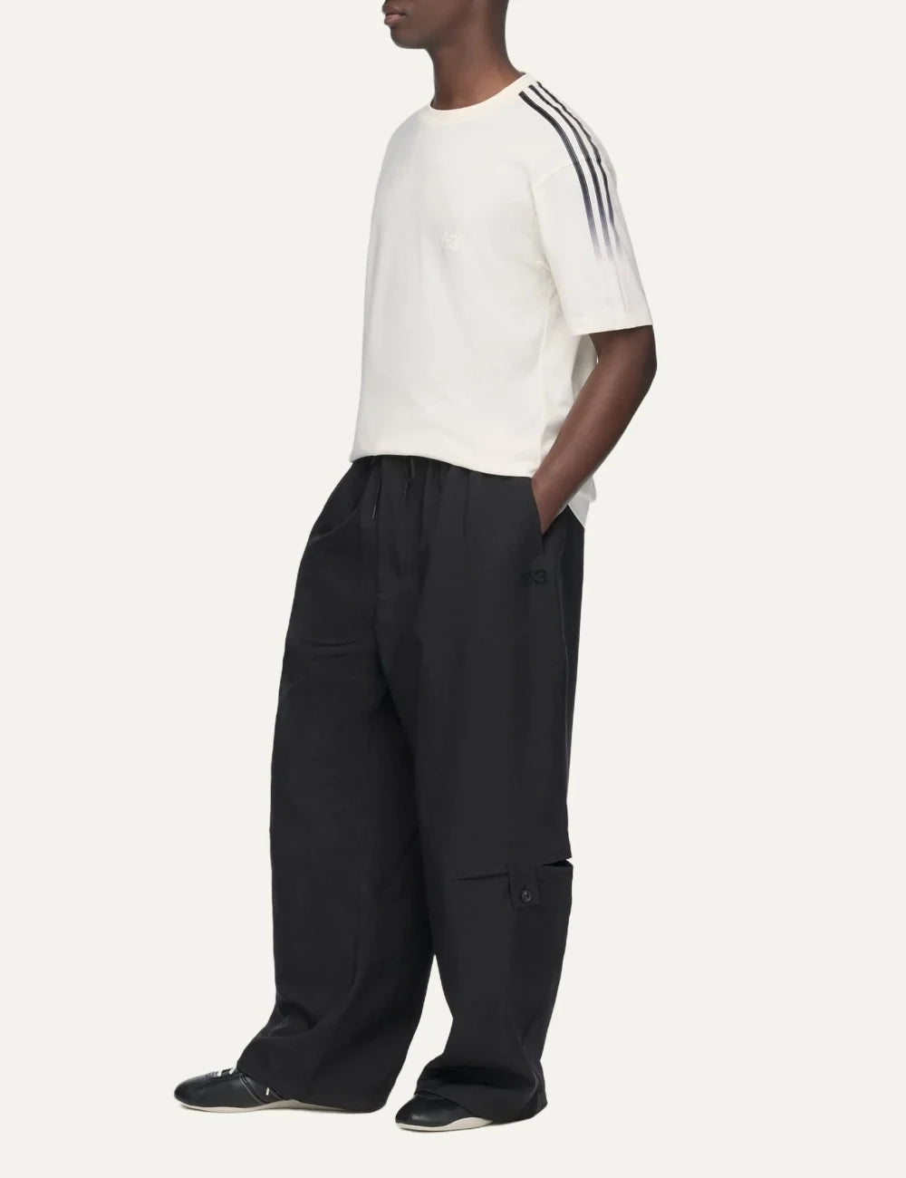 Y-3 men's off-white cotton short sleeve T-shirt with gradient three stripes model