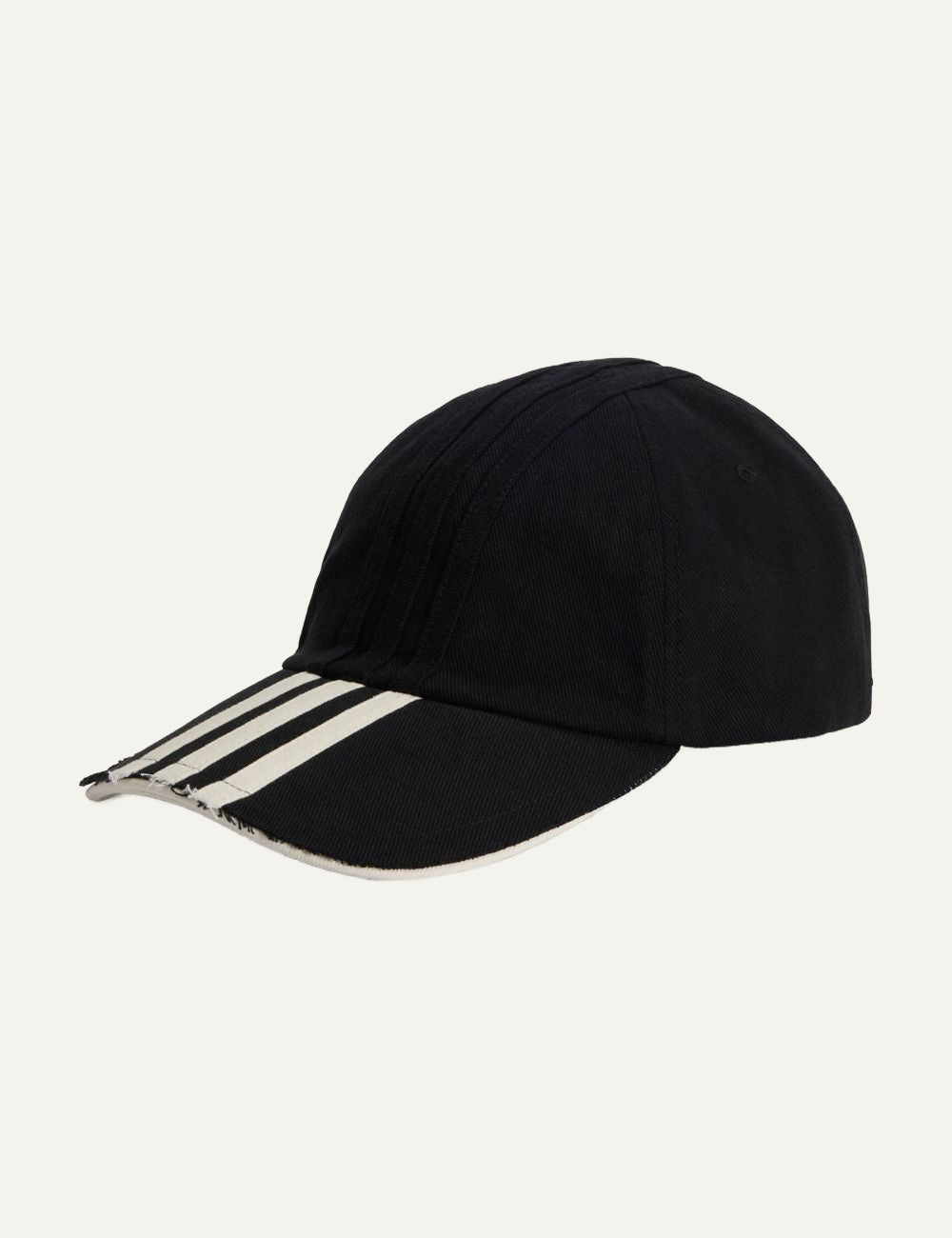 Y-3 black baseball cap side view με curved brim