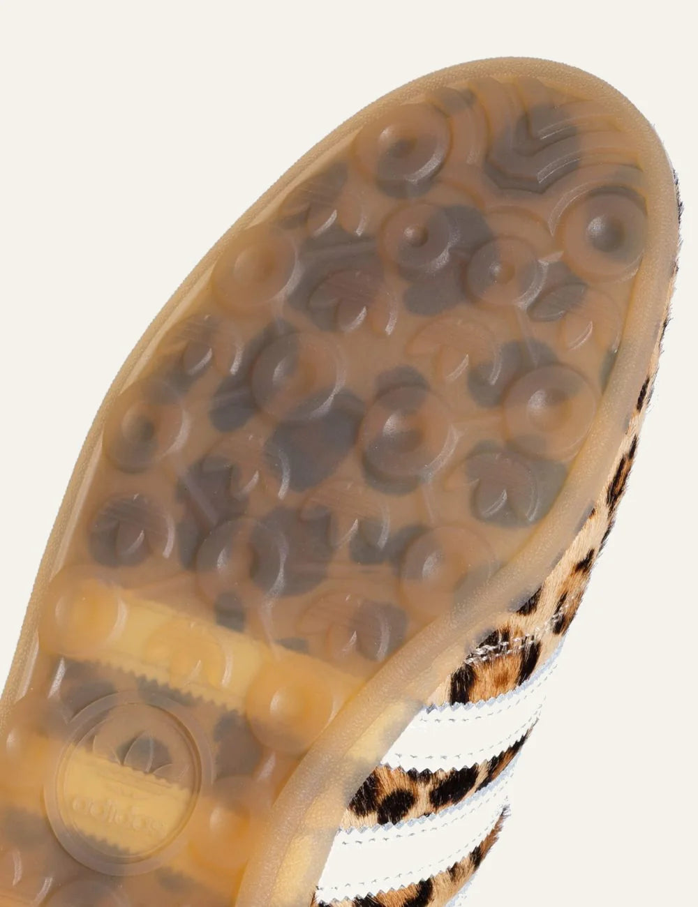 adidas Gazelle Lo Pro sneaker gum sole detail adidas logo