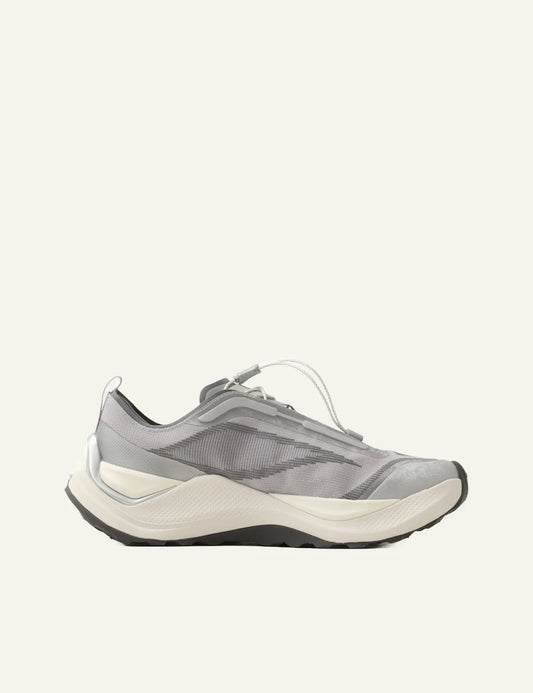 Men's adidas Originals Holo Peak sneakers in grey, off white and black