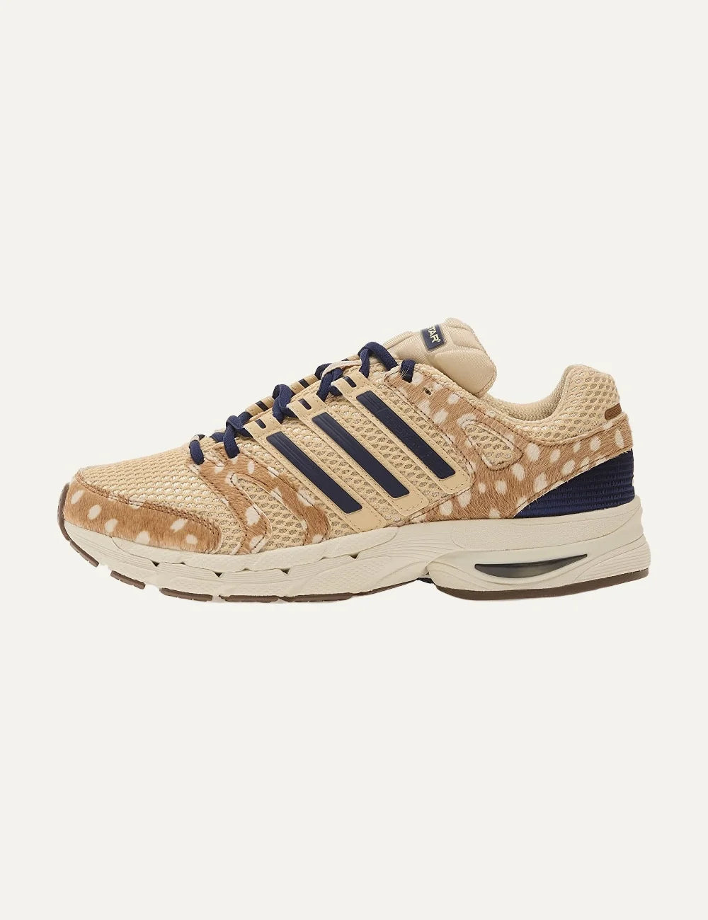 adidas Originals women Adistar Control 5 deer print beige sneakers with navy details profile