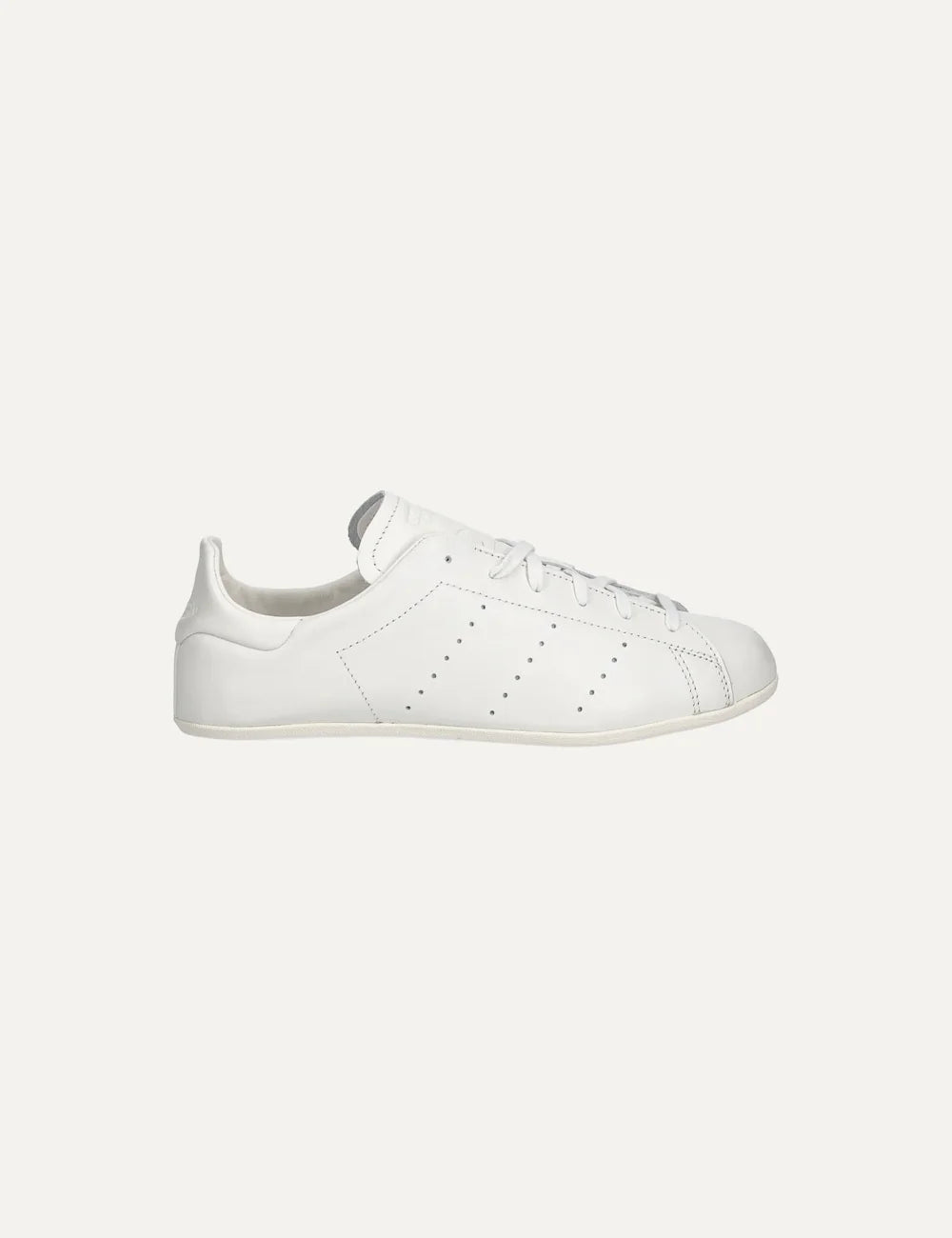 adidas Originals women white leather low-top sneakers with perforated 3-Stripes and rubber sole
