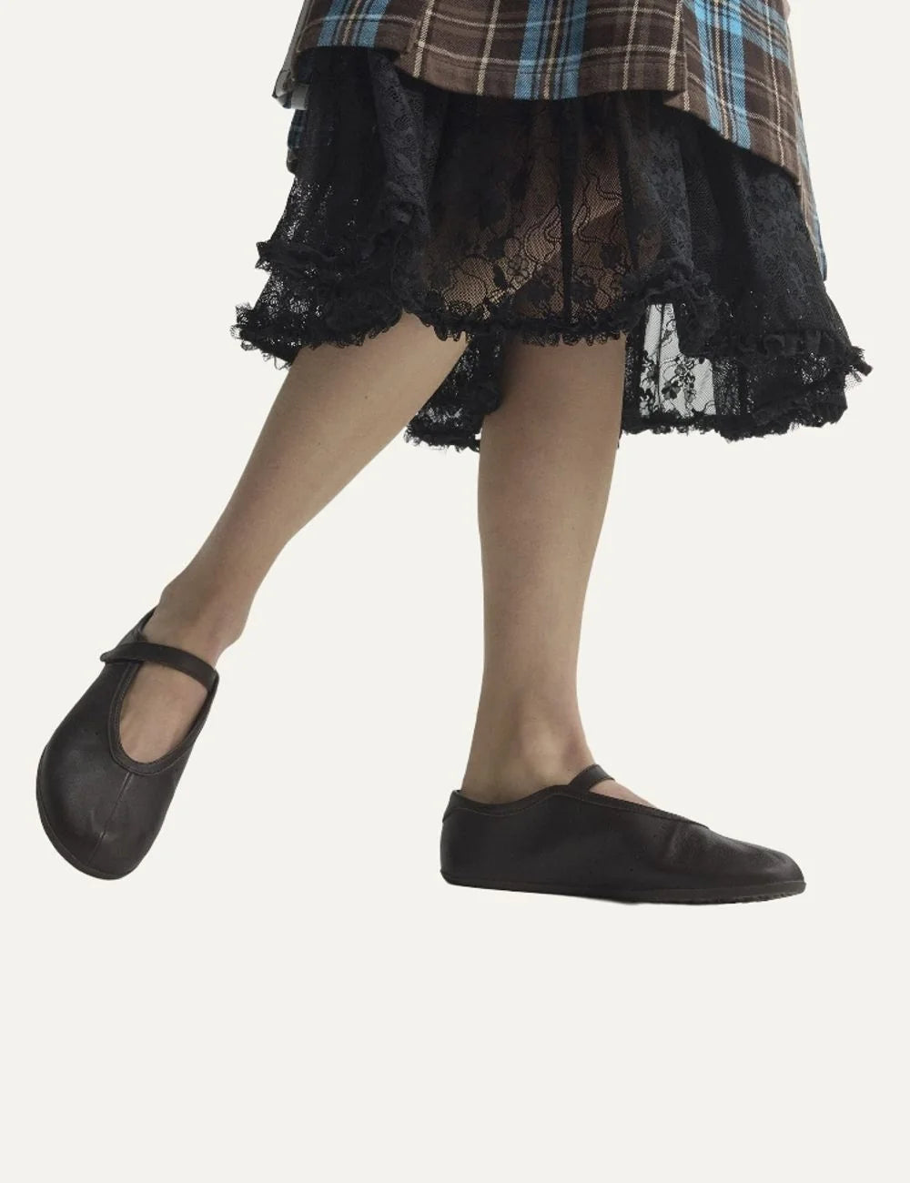Adidas Originals Stan Smith Lo brown leather ballet flats with perforated side details, Mary Jane hook-and-loop strap and flat rubber sole model