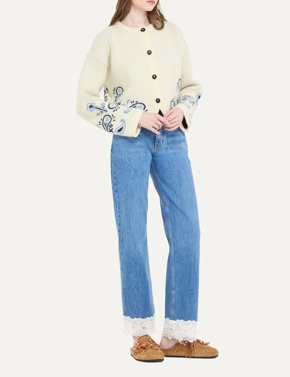 Alanui women Island Roots Foulard ecru wool cashmere cardigan with blue paisley jacquard pattern model