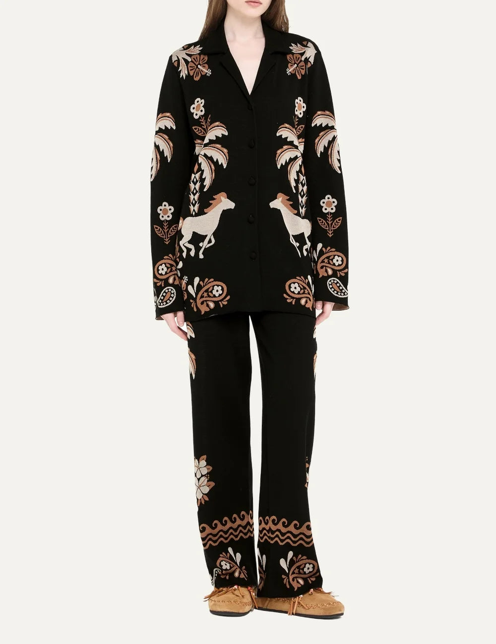 Alanui women Island Roots Foulard black wool silk jacquard shirt with palm floral and paisley pattern full model
