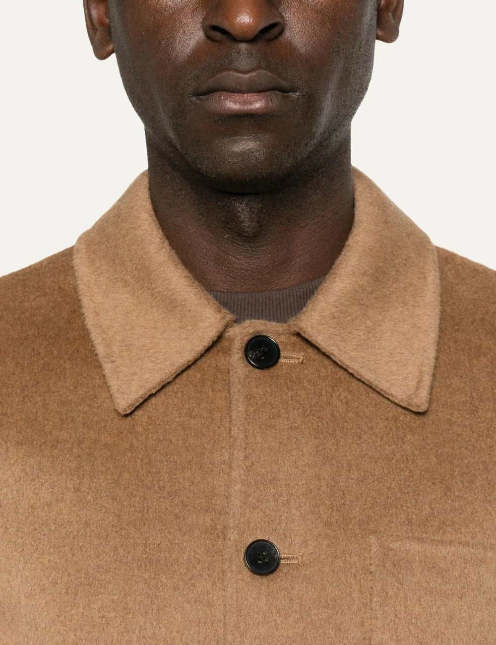 Men's Amaranto camel brown wool and cashmere jacket with classic collar, front button fastening and three patch pockets, close up details