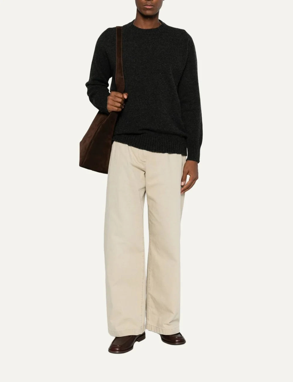Men's Amaranto charcoal grey wool and cashmere knitted crew neck sweater with ribbed cuffs and hem, full look
