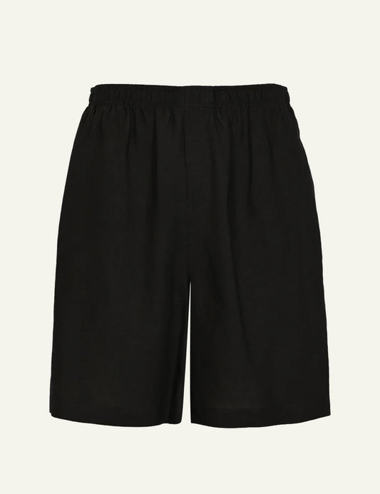 Amaranto black linen shorts front view