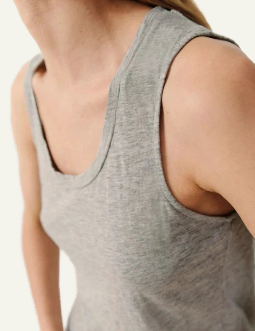 american vintage grey tank top scoop neck sleeveless side view