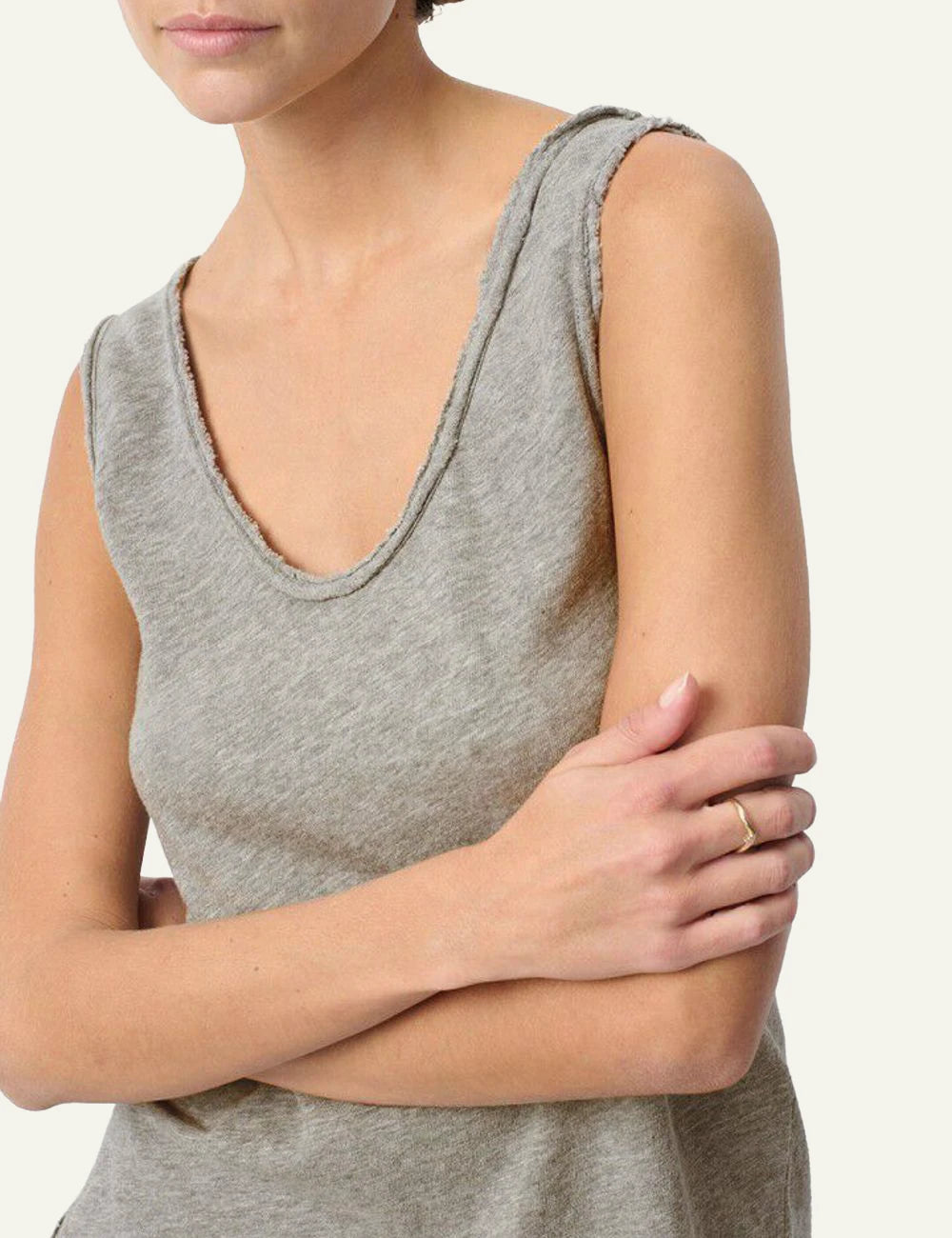 American Vintage tank top grey sleeveless detail view