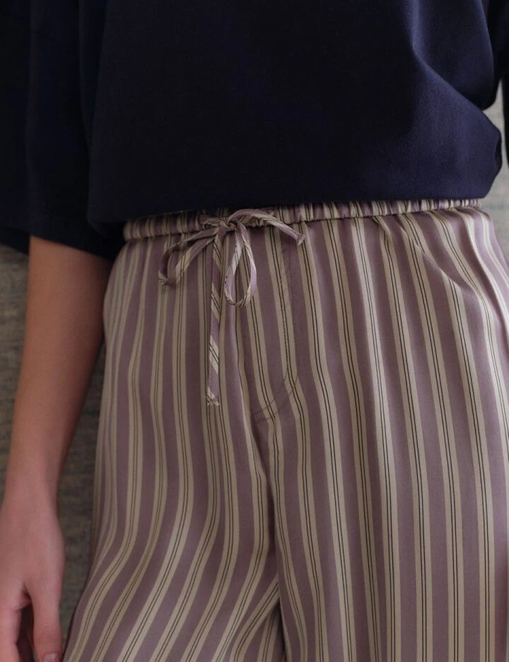 american vintage wide leg pants pink stripe elastic waist front detail view