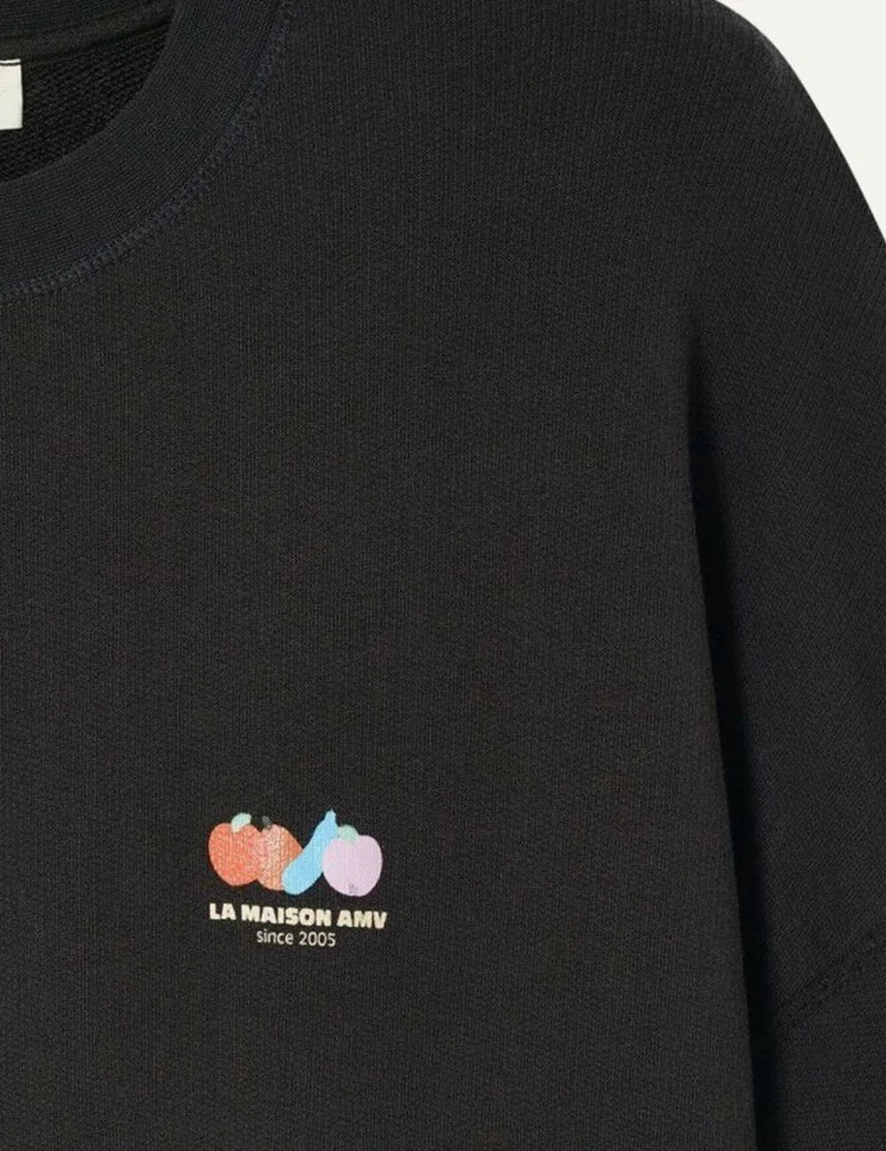 American Vintage women's black oversized sweatshirt detail
