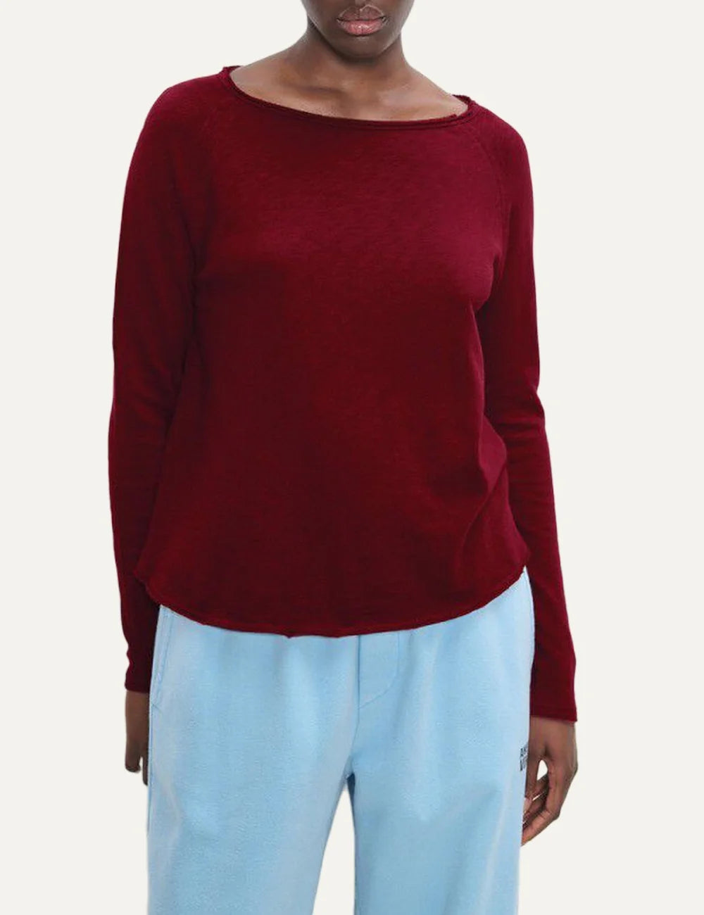 American Vintage women's burgundy cotton long sleeve t-shirt model