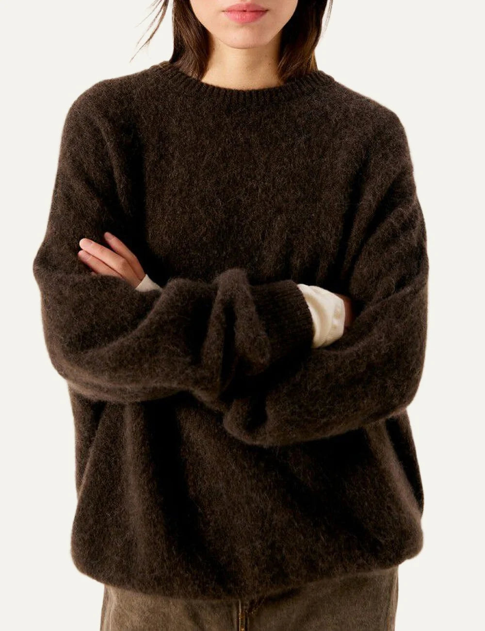 American Vintage women's dark brown fluffy knit oversized jumper model