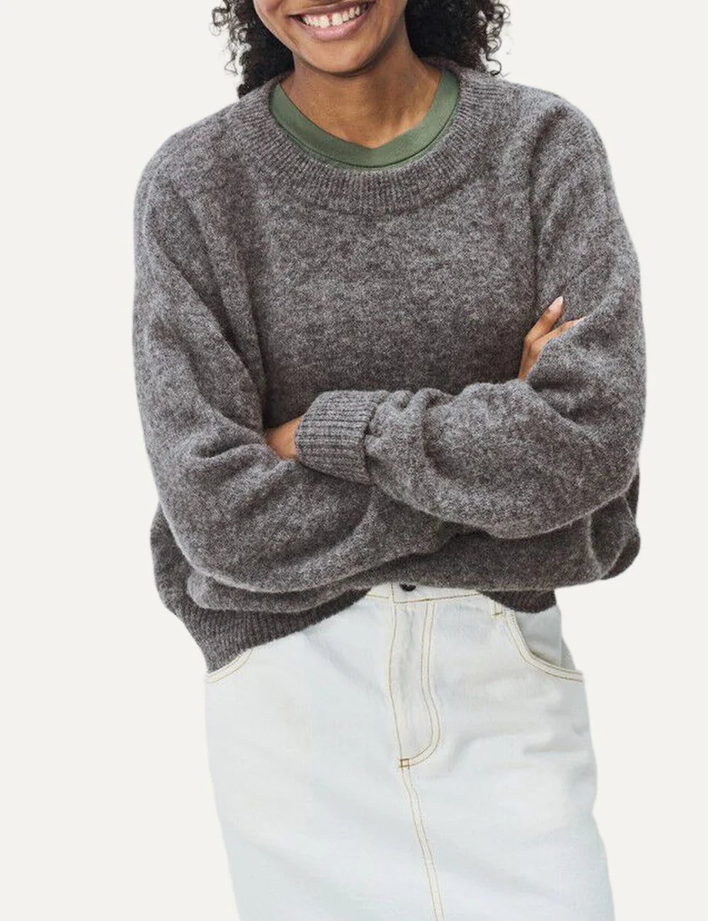 American Vintage women's grey wool alpaca fluffy knit jumper model