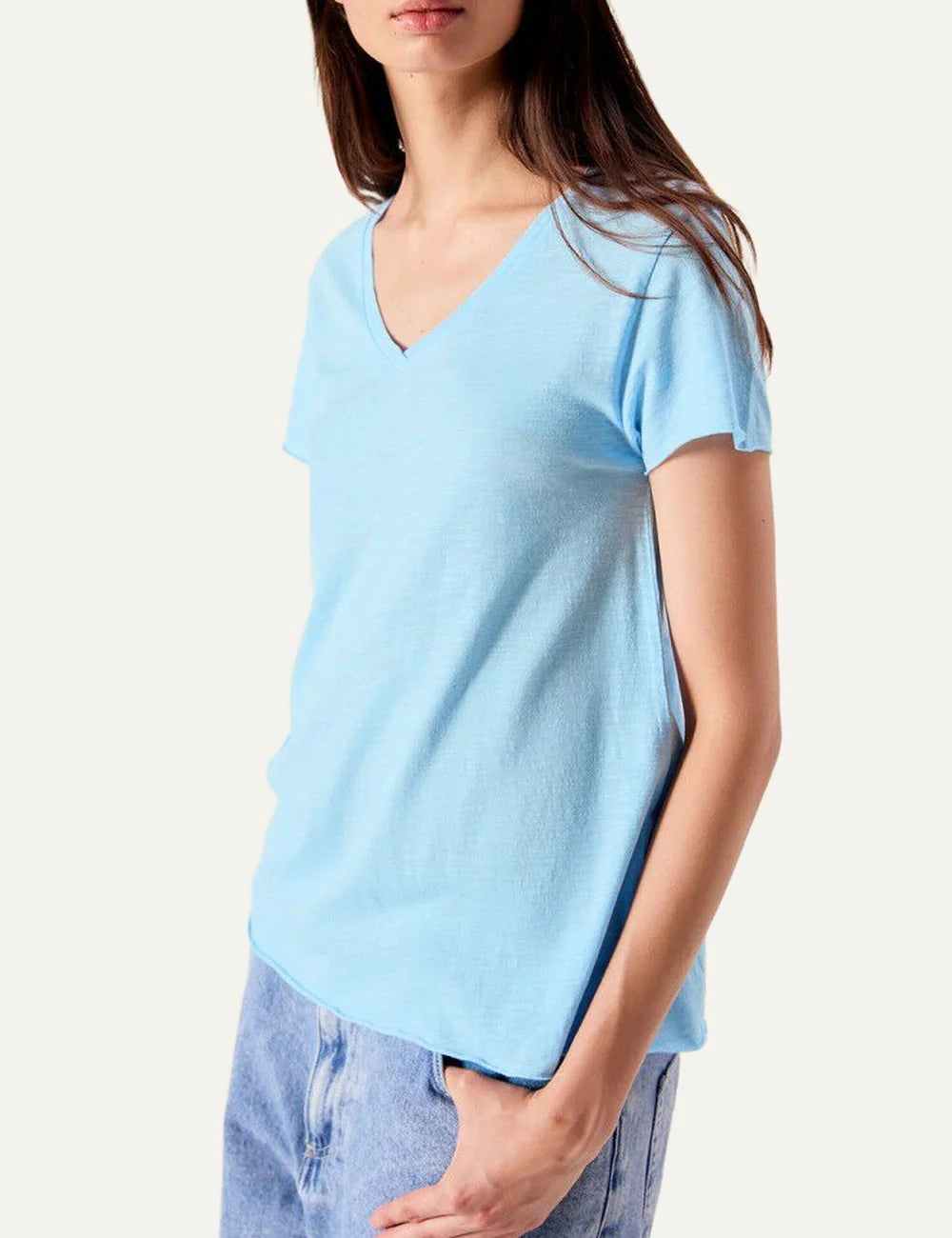 American Vintage women's vintage sky blue cotton jersey V-neck T-shirt side