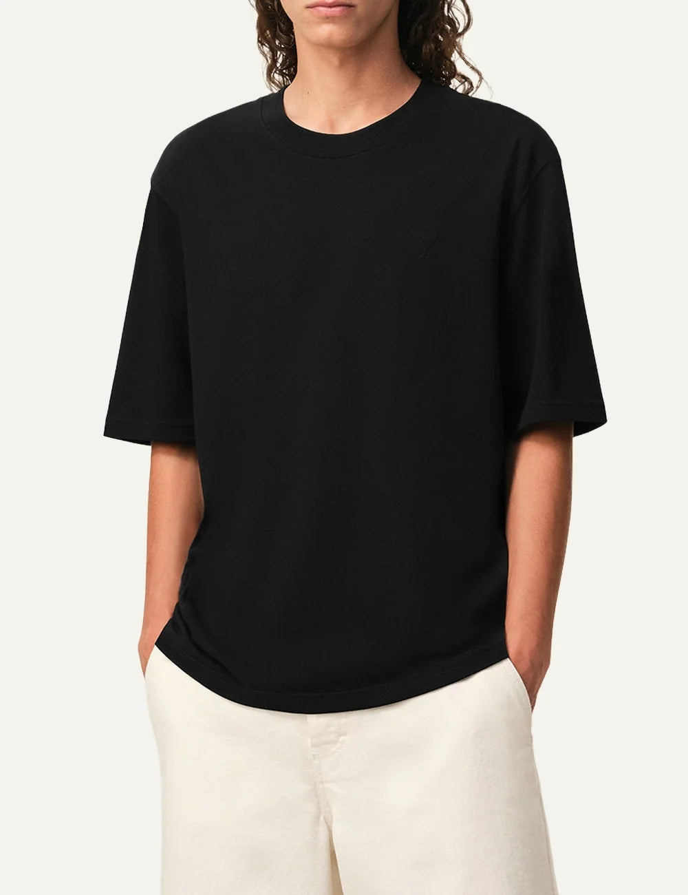 AMI Paris men black organic cotton T-shirt with tonal Ami de Coeur logo side
