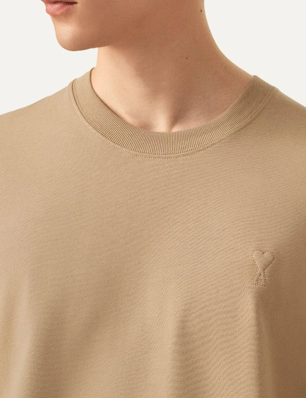 AMI Paris men beige organic cotton T-shirt with tonal Ami de Coeur logo detail
