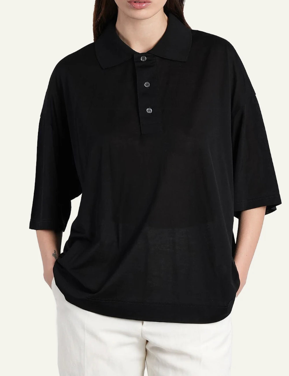 Ami Paris polo black boxy fit short sleeve front model