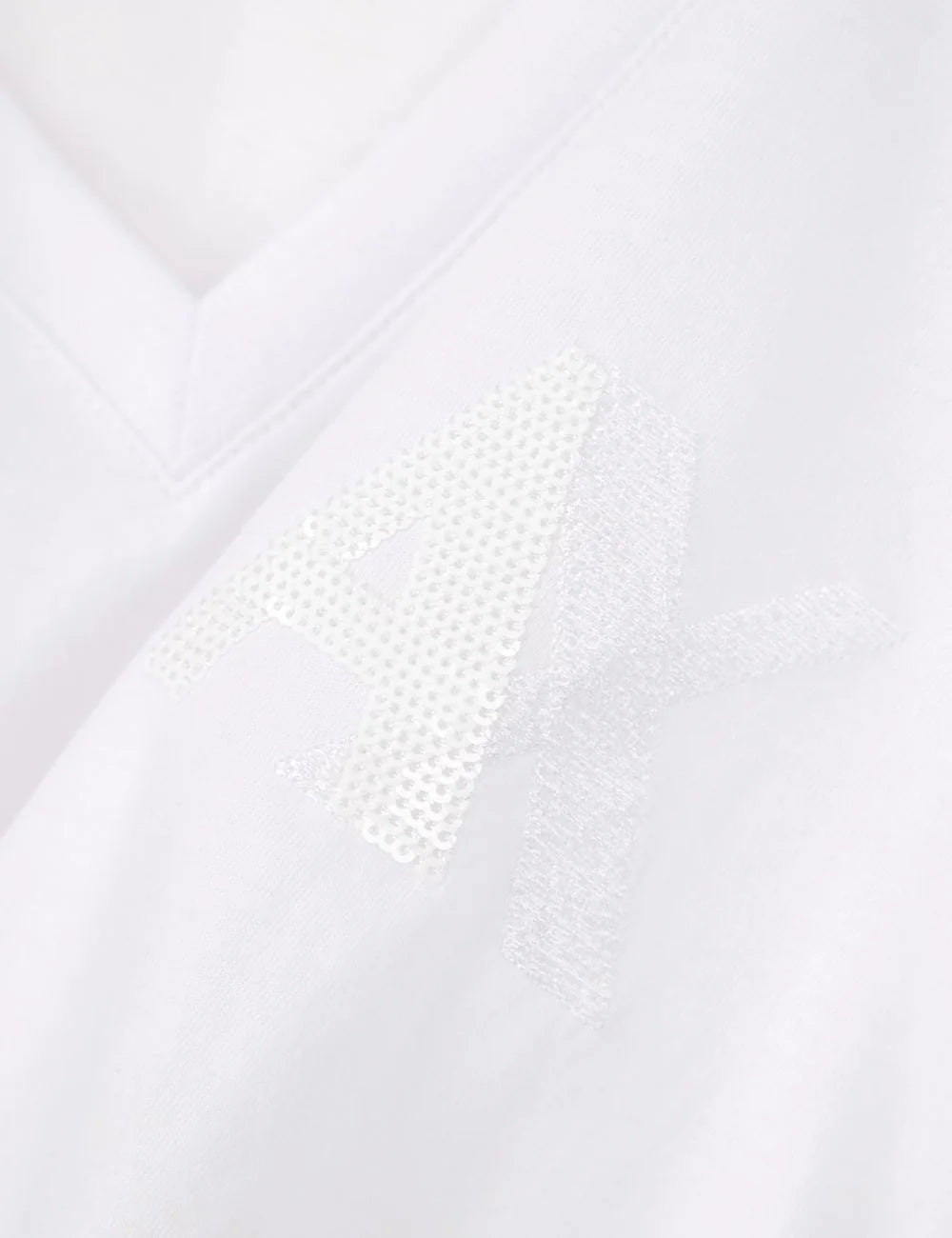 Armani Exchange women's white slim-fit cotton jersey T-shirt with V-neckline, short sleeves and minimalist design logo