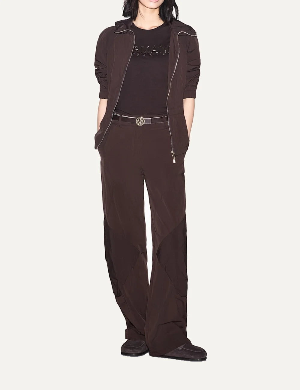 Women's Armani Exchange dark brown slim-fit cotton stretch T-shirt with crew neck, short sleeves and metallic front logo full body